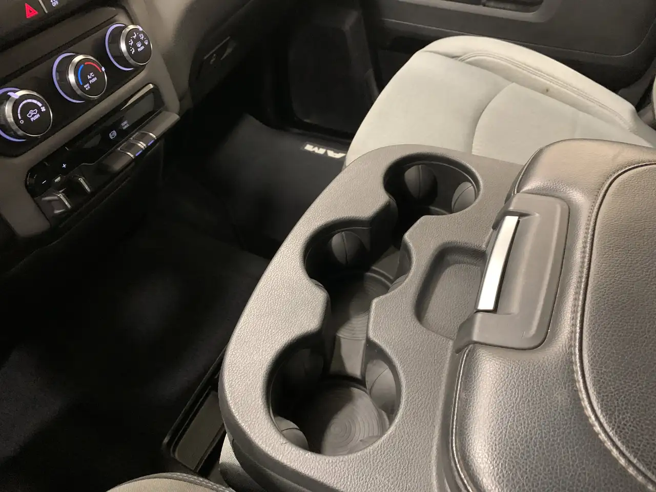 RAM 3500 снимка RAM 3500