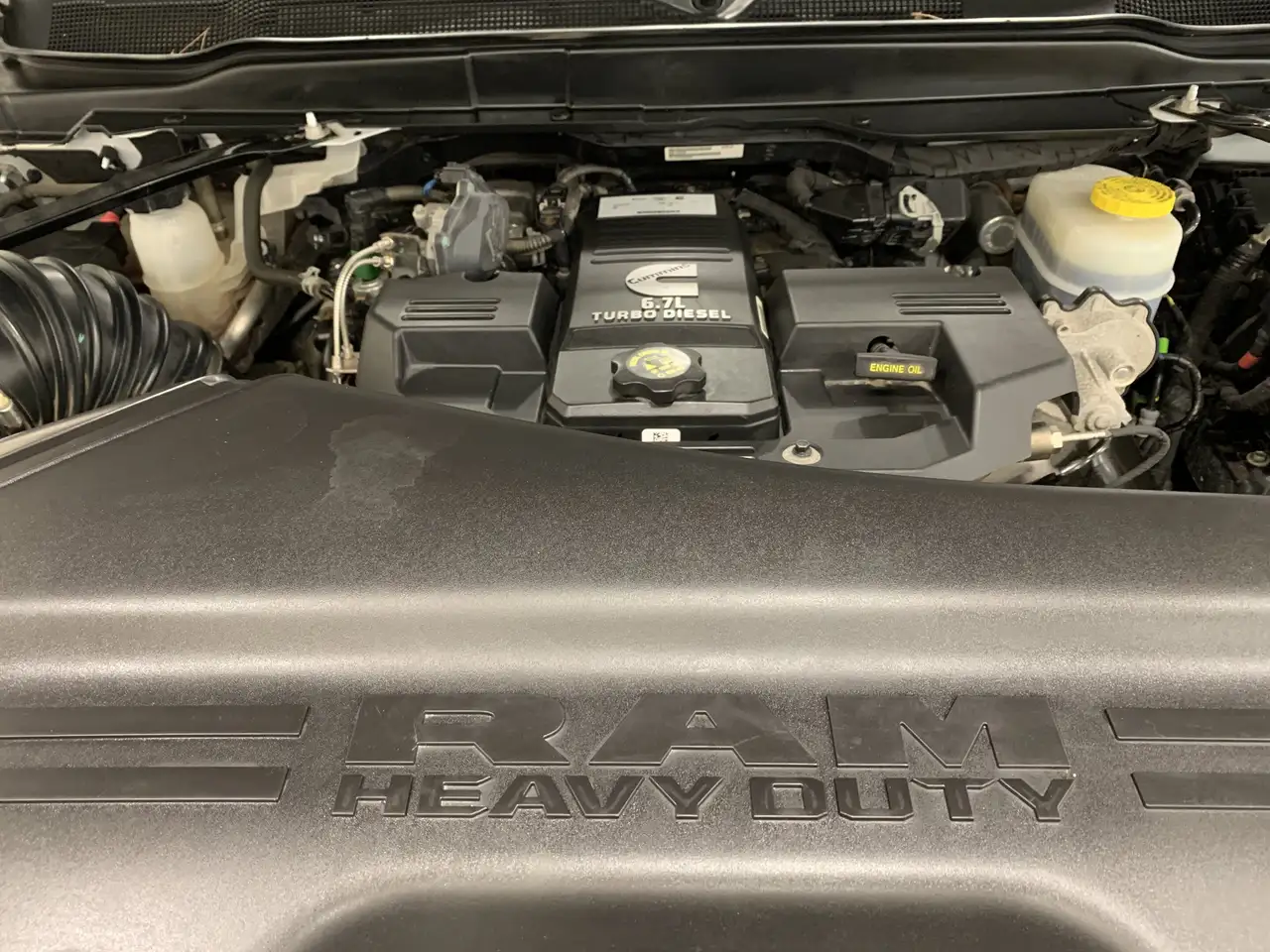 RAM 3500 снимка RAM 3500