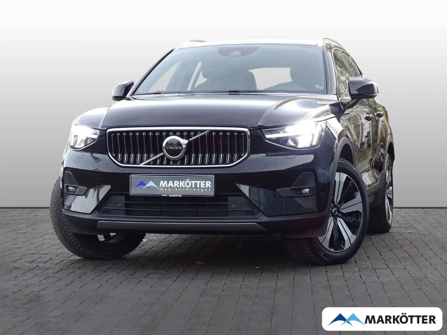 Volvo XC40 Core Recharge Plug-In Hybrid 2WD/SHZ/LHZ/AHK/LED Schwarz - 1