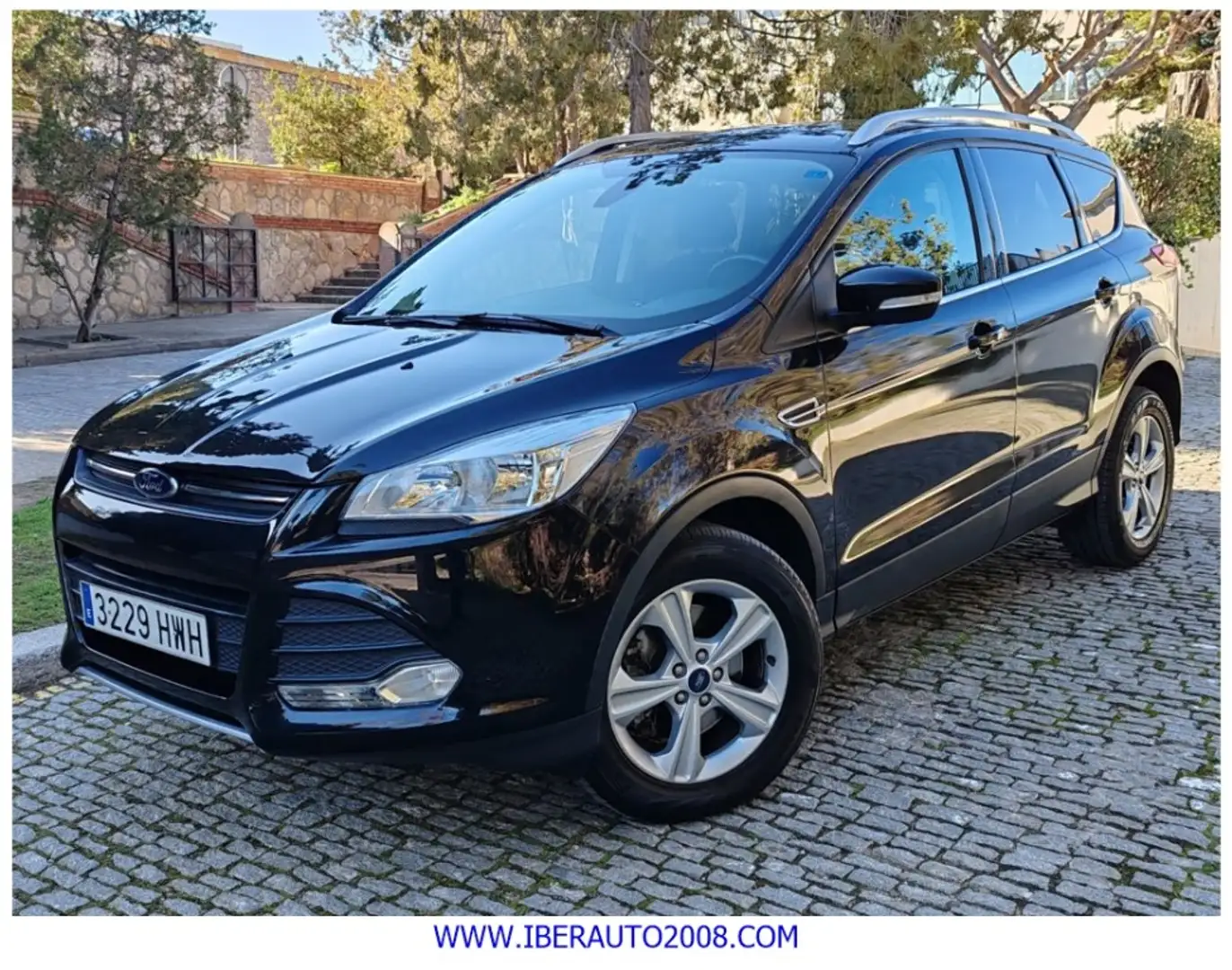 Ford Kuga 2.0TDCi Titanium 4x2 140 Negro - 1