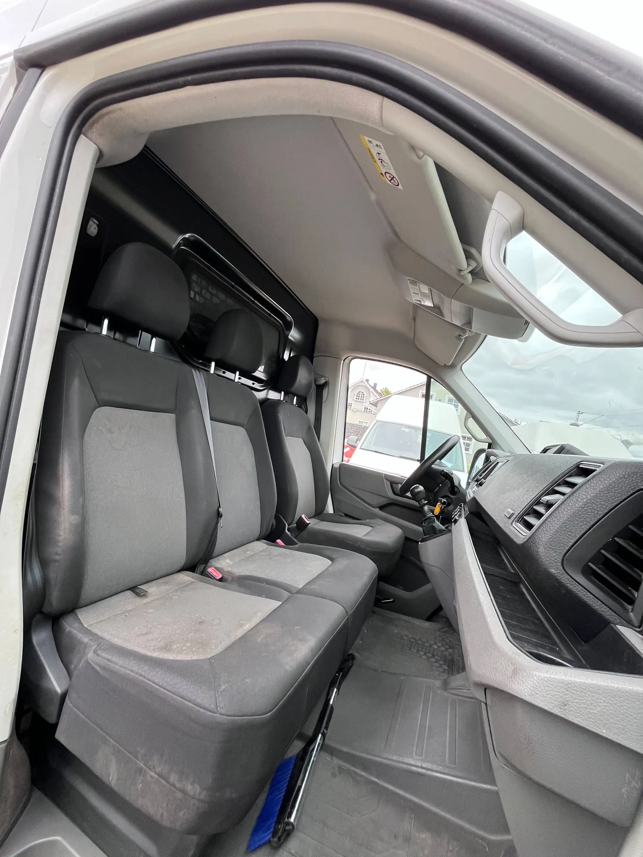 Volkswagen Crafter 35 lang Hochdach 4MOTION — photo 11
