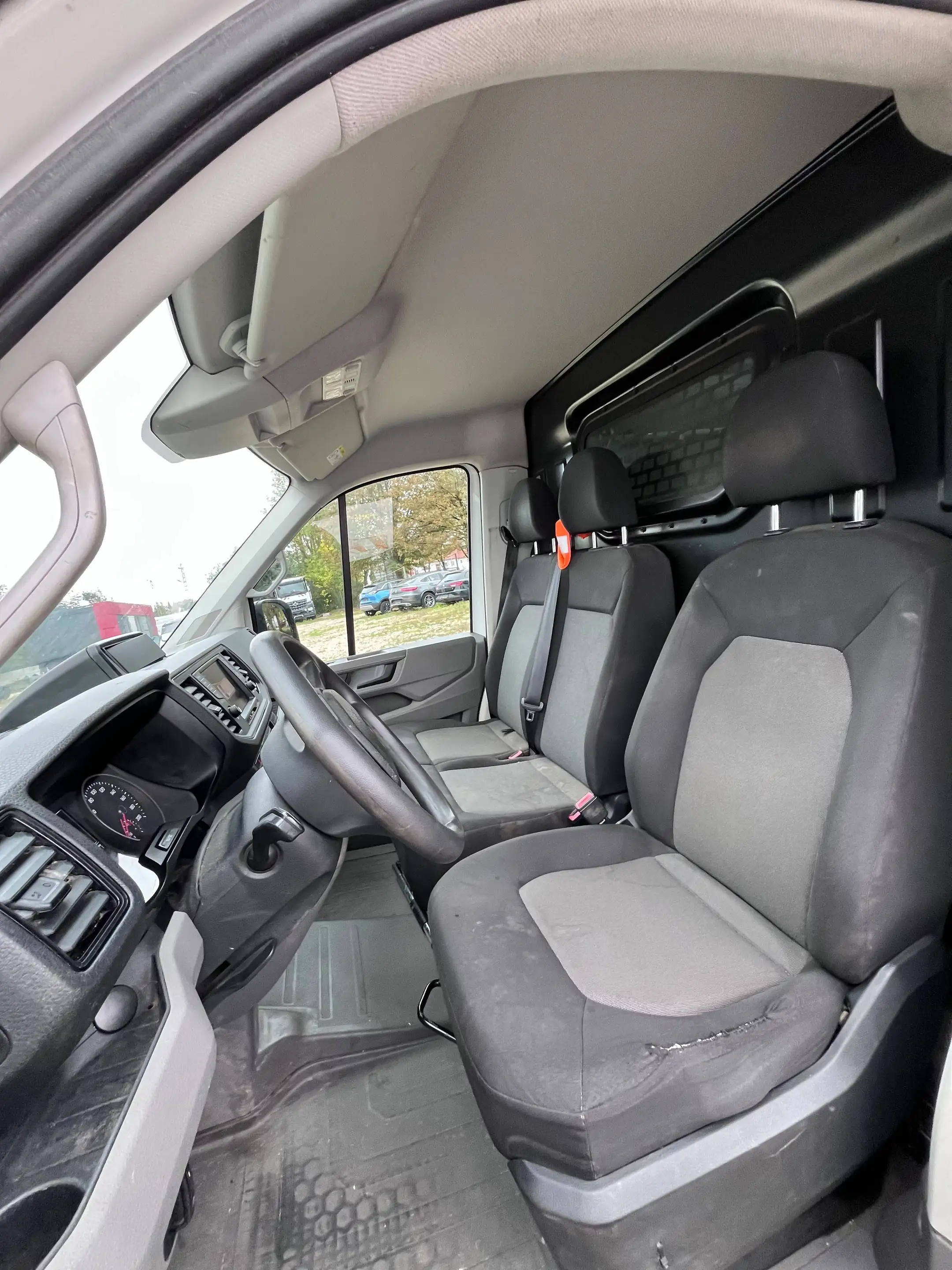 Volkswagen Crafter 35 lang Hochdach 4MOTION — photo 10