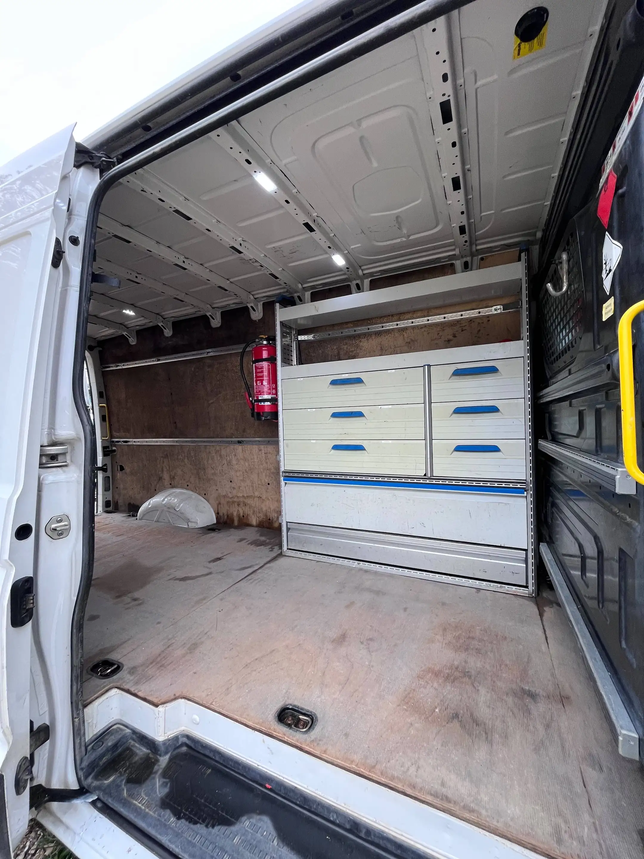 Volkswagen Crafter 35 lang Hochdach 4MOTION — photo 17