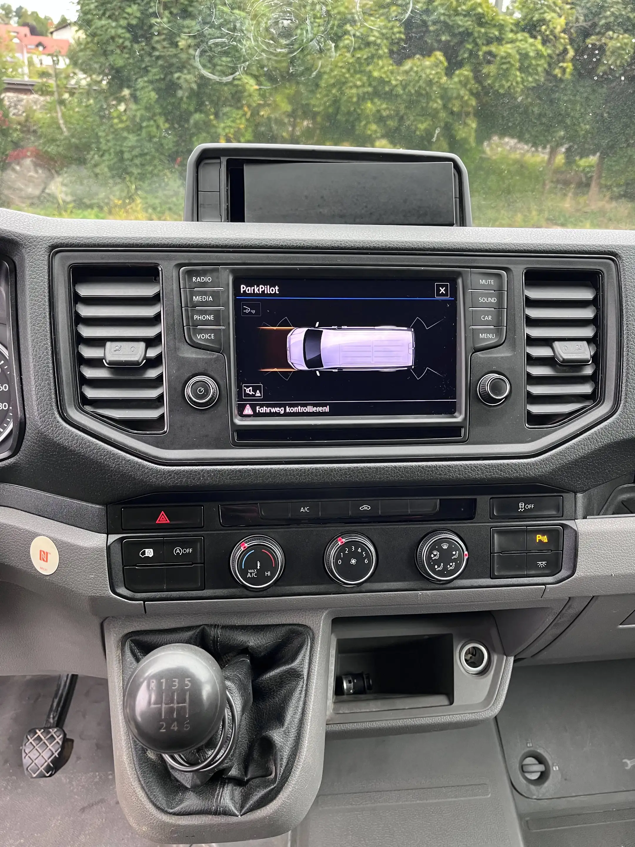 Volkswagen Crafter 35 lang Hochdach 4MOTION — photo 14