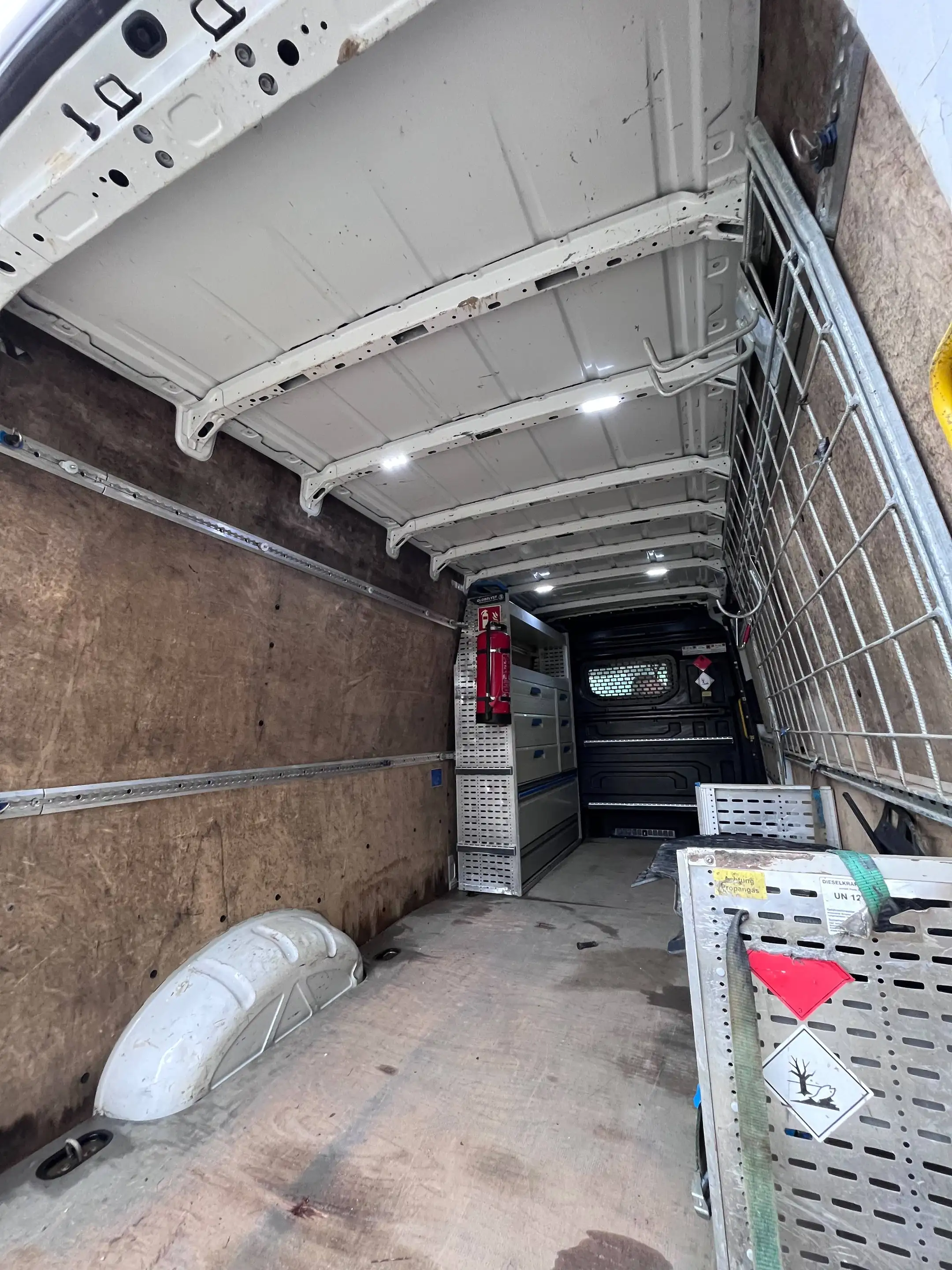 Volkswagen Crafter 35 lang Hochdach 4MOTION — photo 20