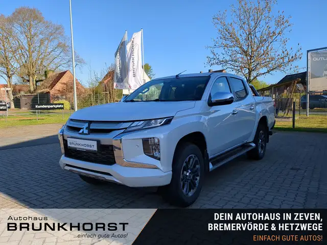Mitsubishi L200 4x4 2,2 DI D AT Spirit DoKa AHK GJR