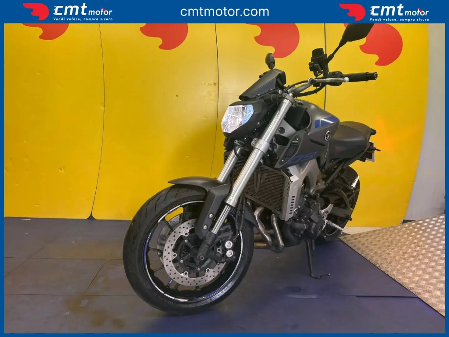 Yamaha MT-09 - 2