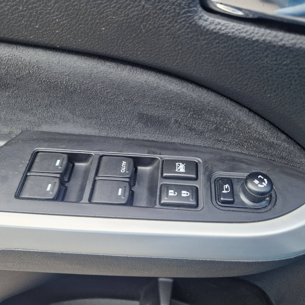 Suzuki Vitara Vitara 1.6 (4x4) Allgrip Comfort + AHK Ganzjahresreifen — photo 13