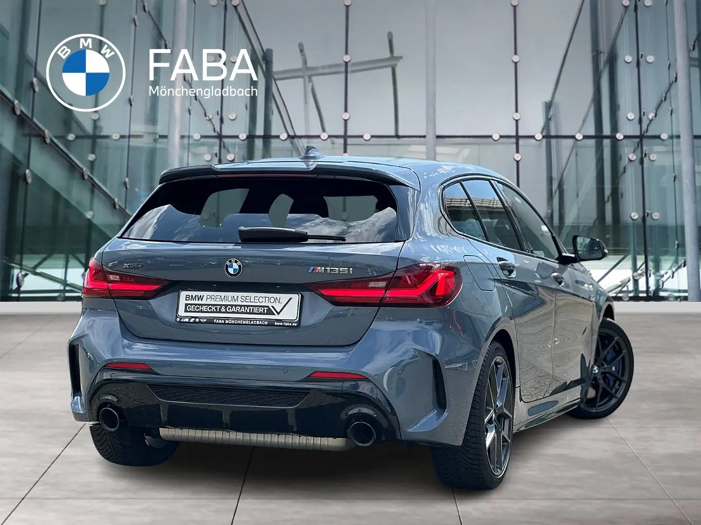 BMW 135 M135i xDrive M Performance Paket LED WLAN Komfortz Gris - 2