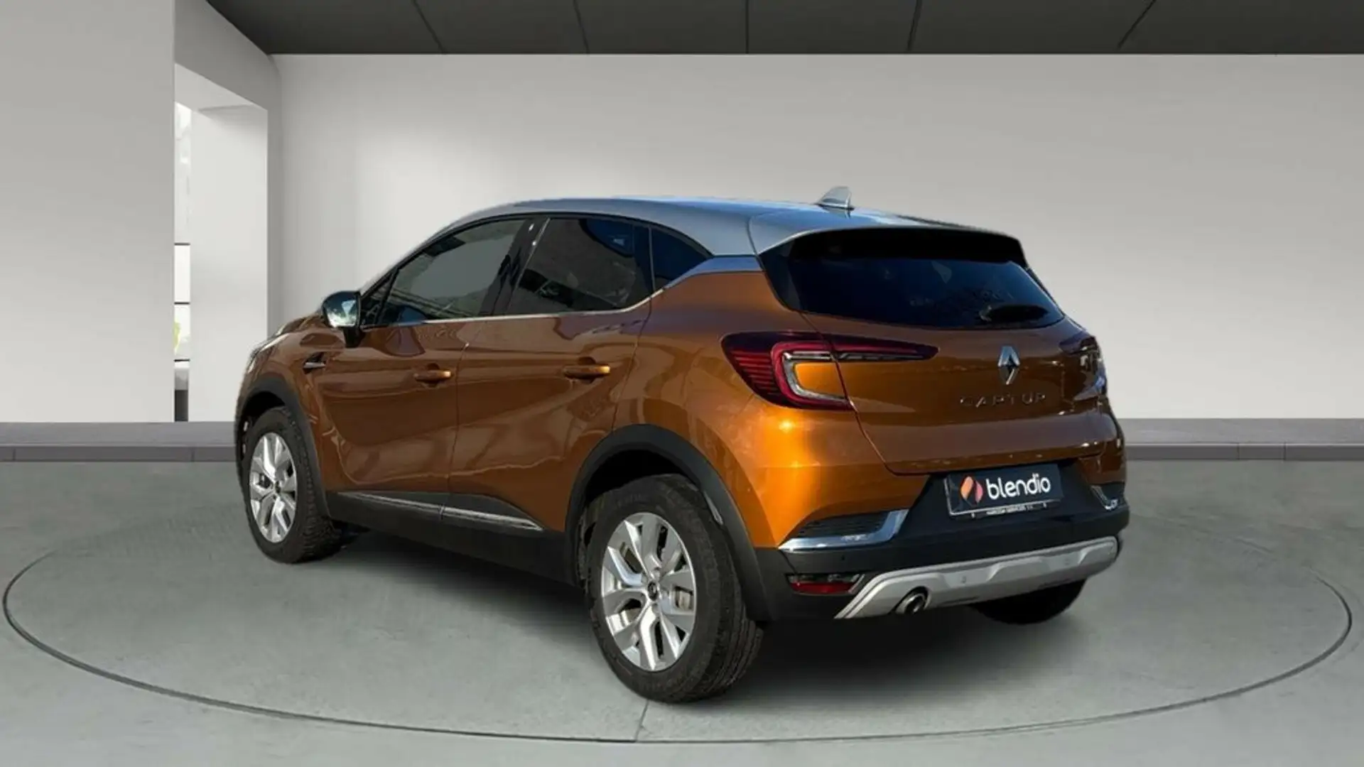 Renault Captur 1.5 DCI 85KW ZEN BLUE 115 5P Oranje - 2