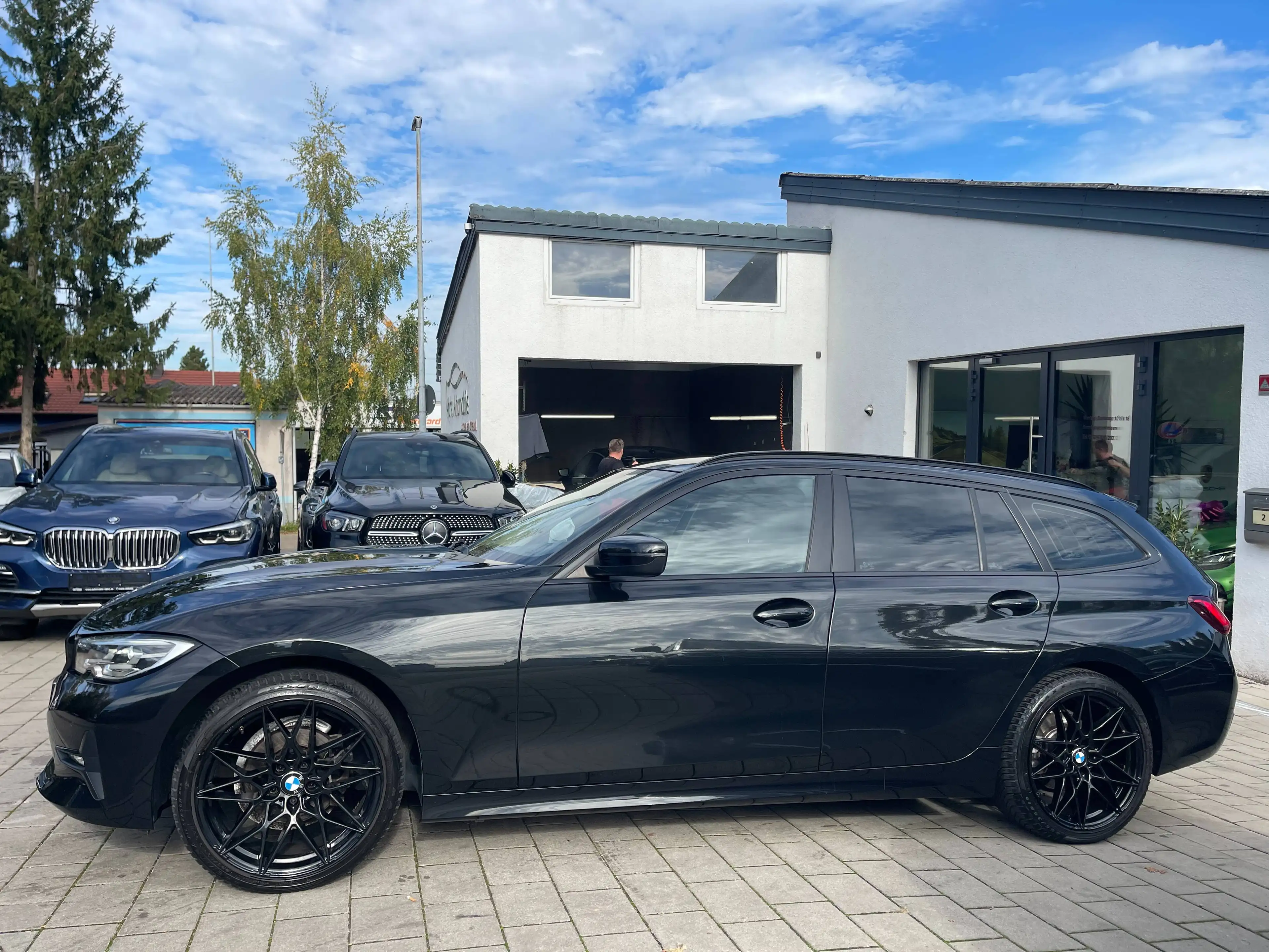 BMW 318 318 d — photo 4