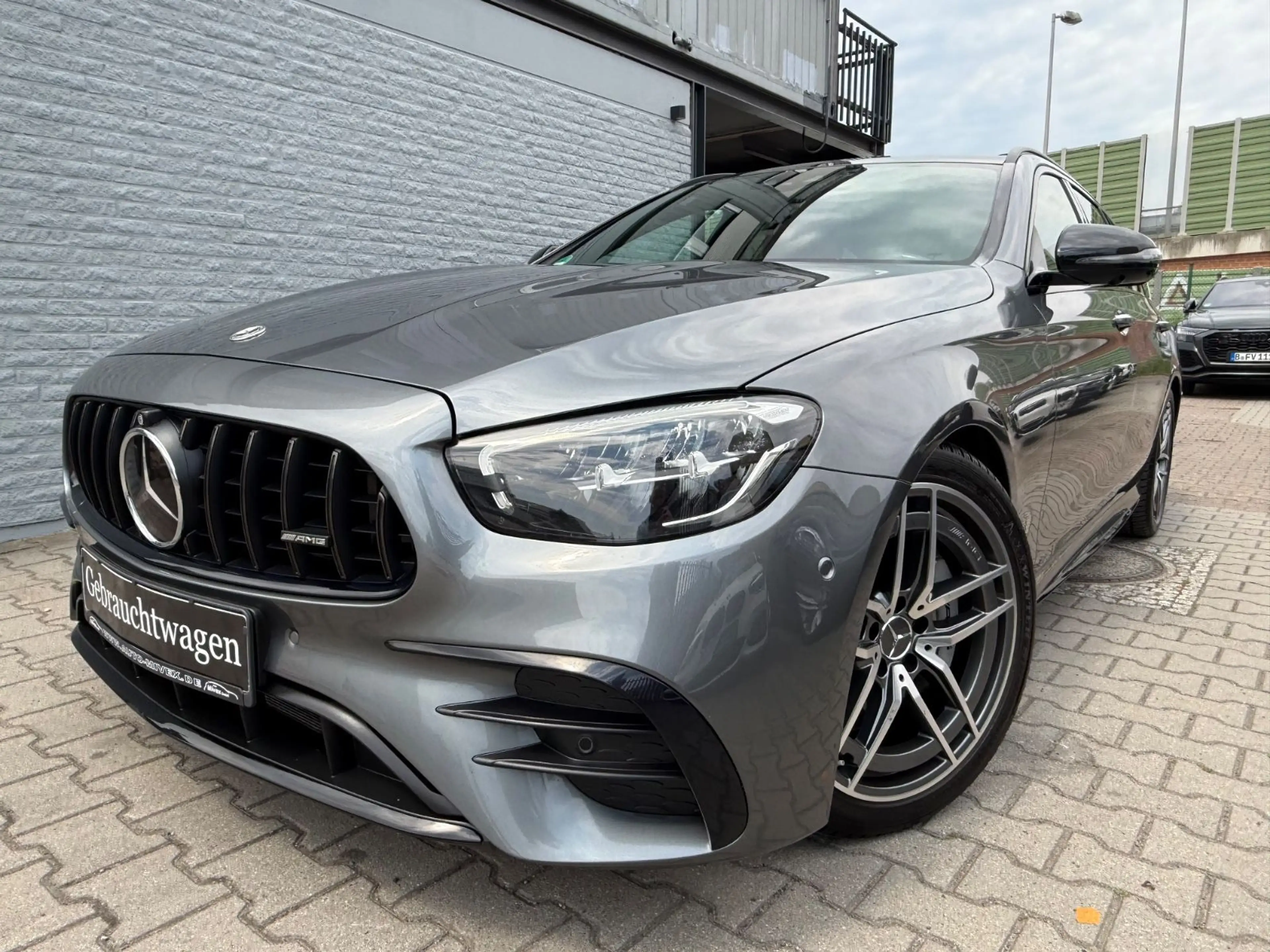 Mercedes-Benz E 53 AMG 4Matic+ 1.Hand LED PANO NIGHT HEAD UP