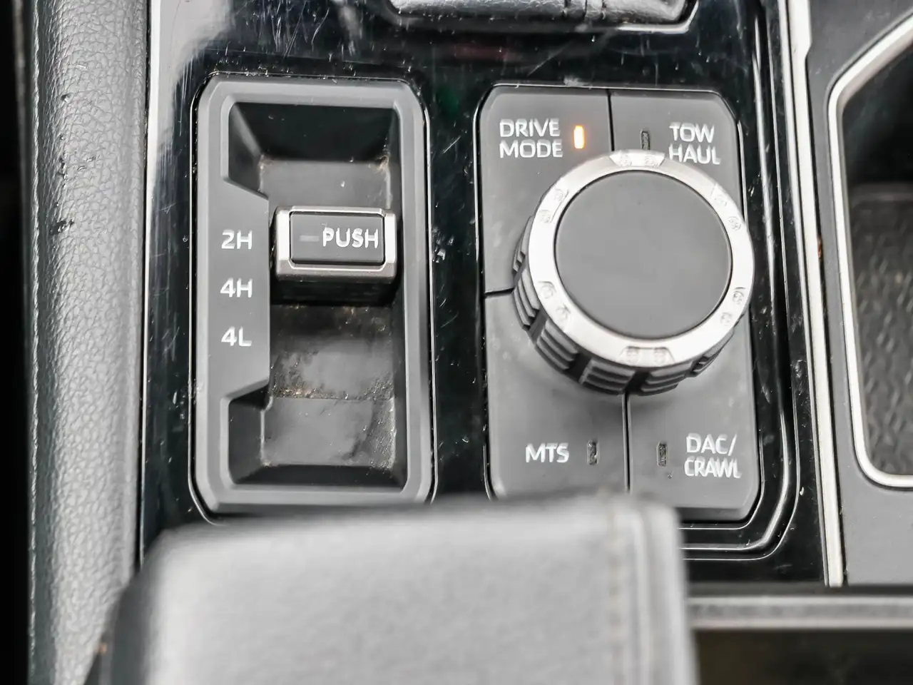 Toyota Tundra снимка Toyota Tundra