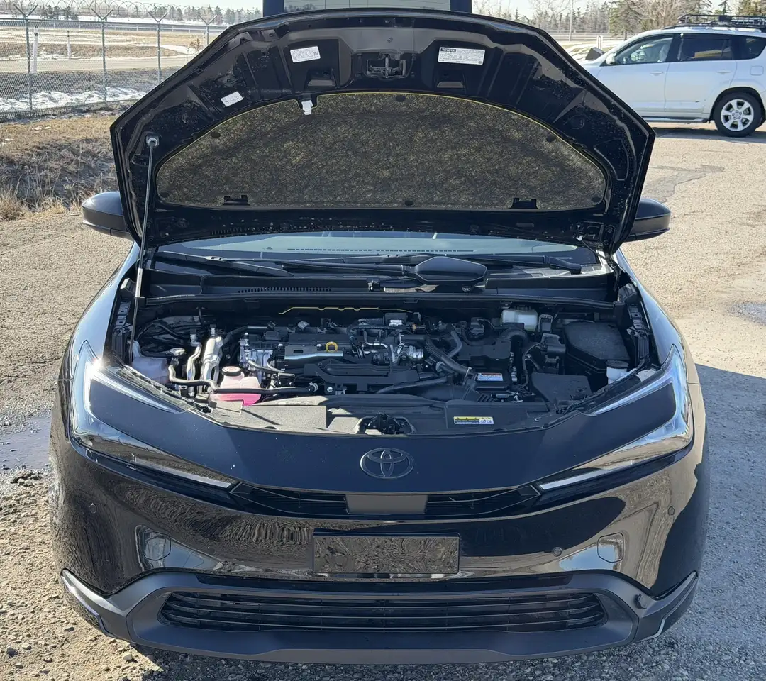 Toyota Prius снимка Toyota Prius