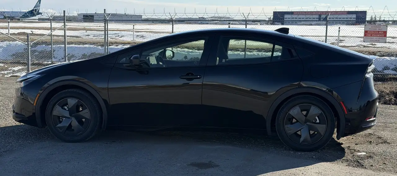 Toyota Prius снимка Toyota Prius