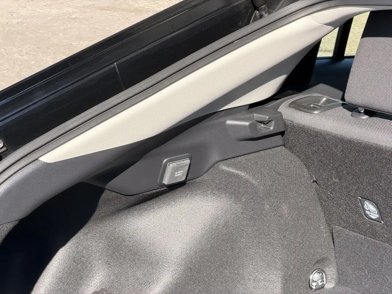 Toyota Prius снимка Toyota Prius