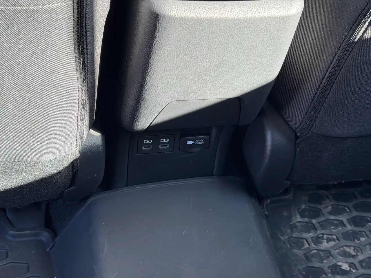 Toyota Prius снимка Toyota Prius