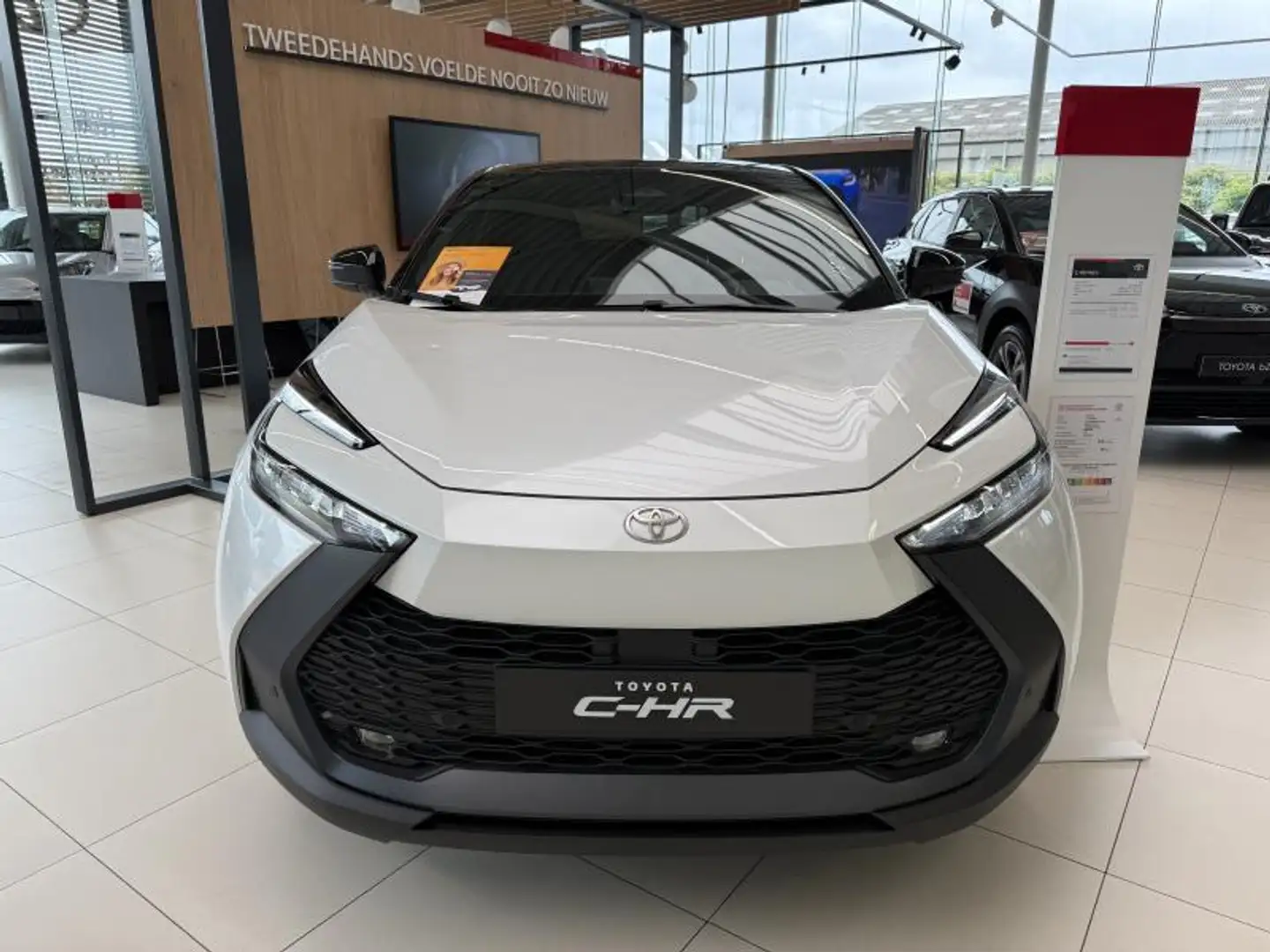 Toyota C-HR Plug-in Hybrid Dynamic Plus Blanco - 2