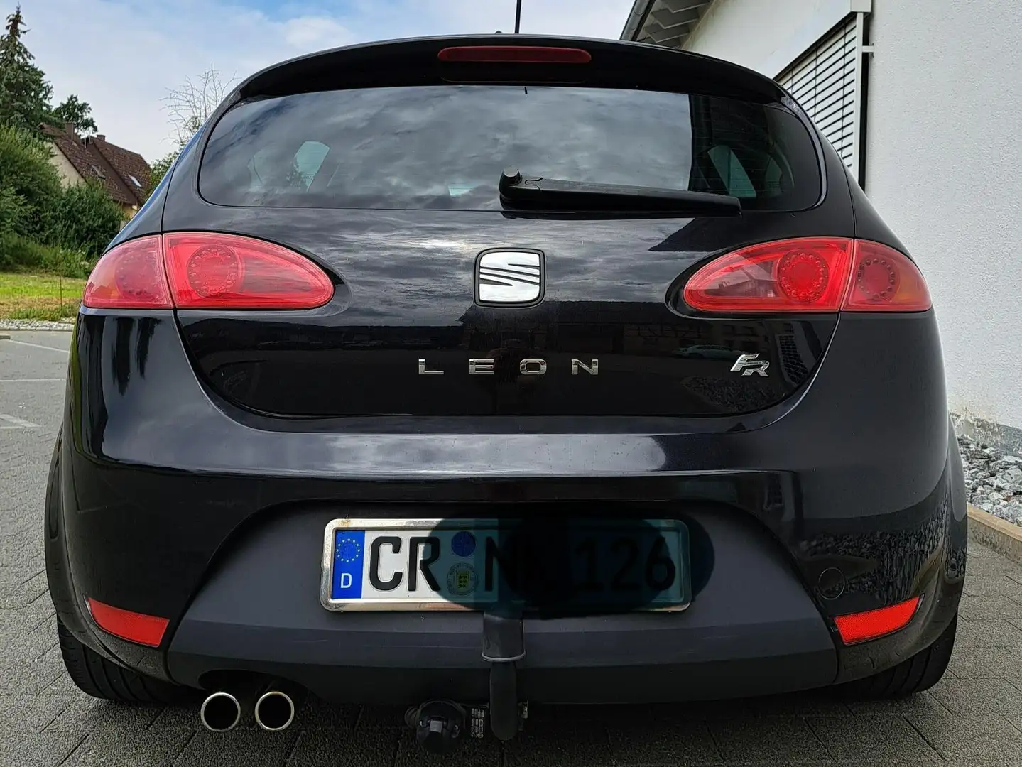 SEAT Leon Leon 2.0TDI 230PS FR TÜV neu Schwarz - 2