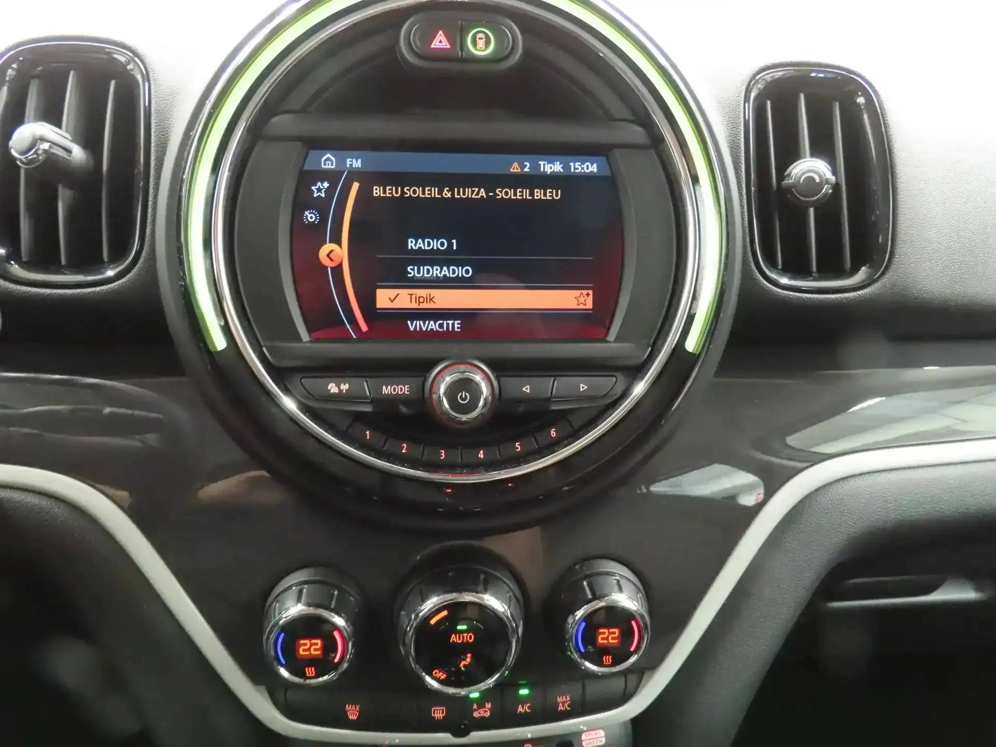 MINI Cooper SE Countryman ALL4 PlugIn NAVI PRO-VISUAL BOOST-CRUISE-PARKING — photo 11