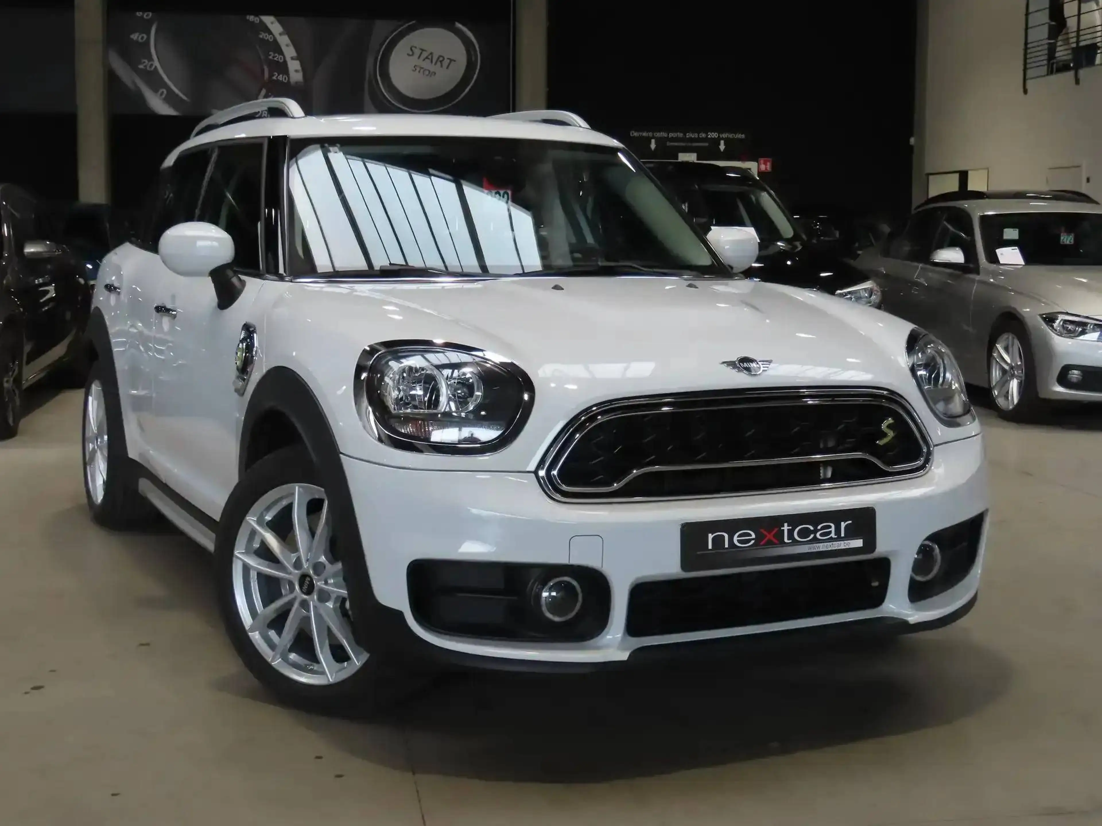MINI Cooper SE Countryman ALL4 PlugIn NAVI PRO-VISUAL BOOST-CRUISE-PARKING — photo 2