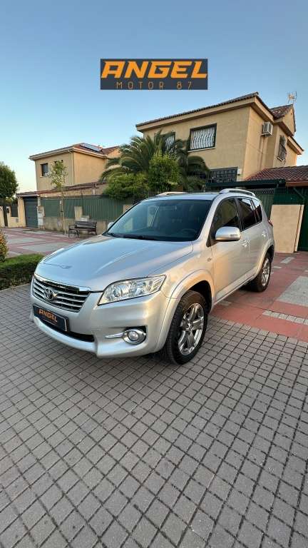 Toyota RAV 4 2.2D-CAT Executive Cross Sport Aut. - foto 1