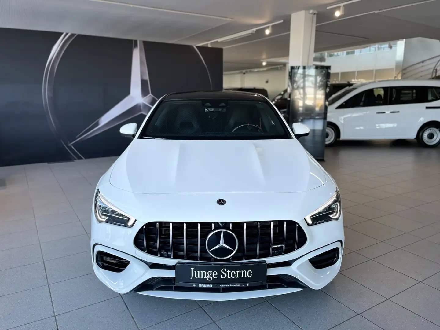 Mercedes-Benz CLA 45 AMG Mercedes-AMG CLA 45 S 4M+ SB Pano+Distr+Multibeam Weiß - 2