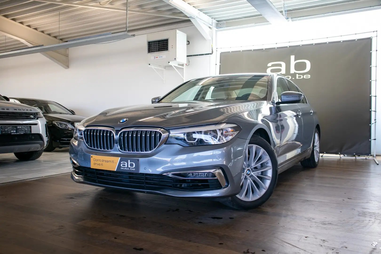 BMW 520 d, LUXURY LINE, LEDER, APPLE/ANDROID, COMFORT SEAT Grigio - 1