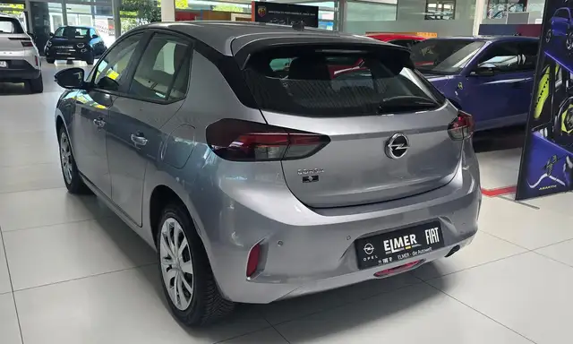Opel Corsa view 3