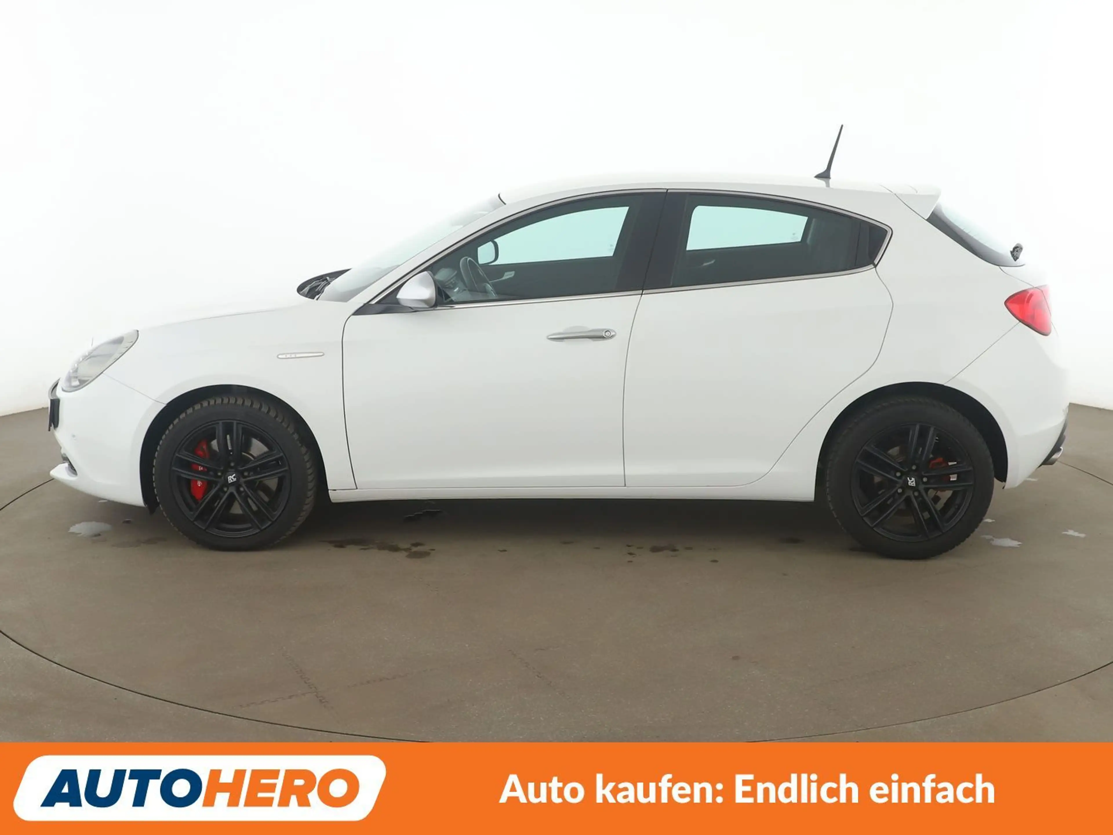 Alfa Romeo Giulietta 1.6 JTD Super*PDC*KLIMA*TEMPO*GARANTIE* — photo 3