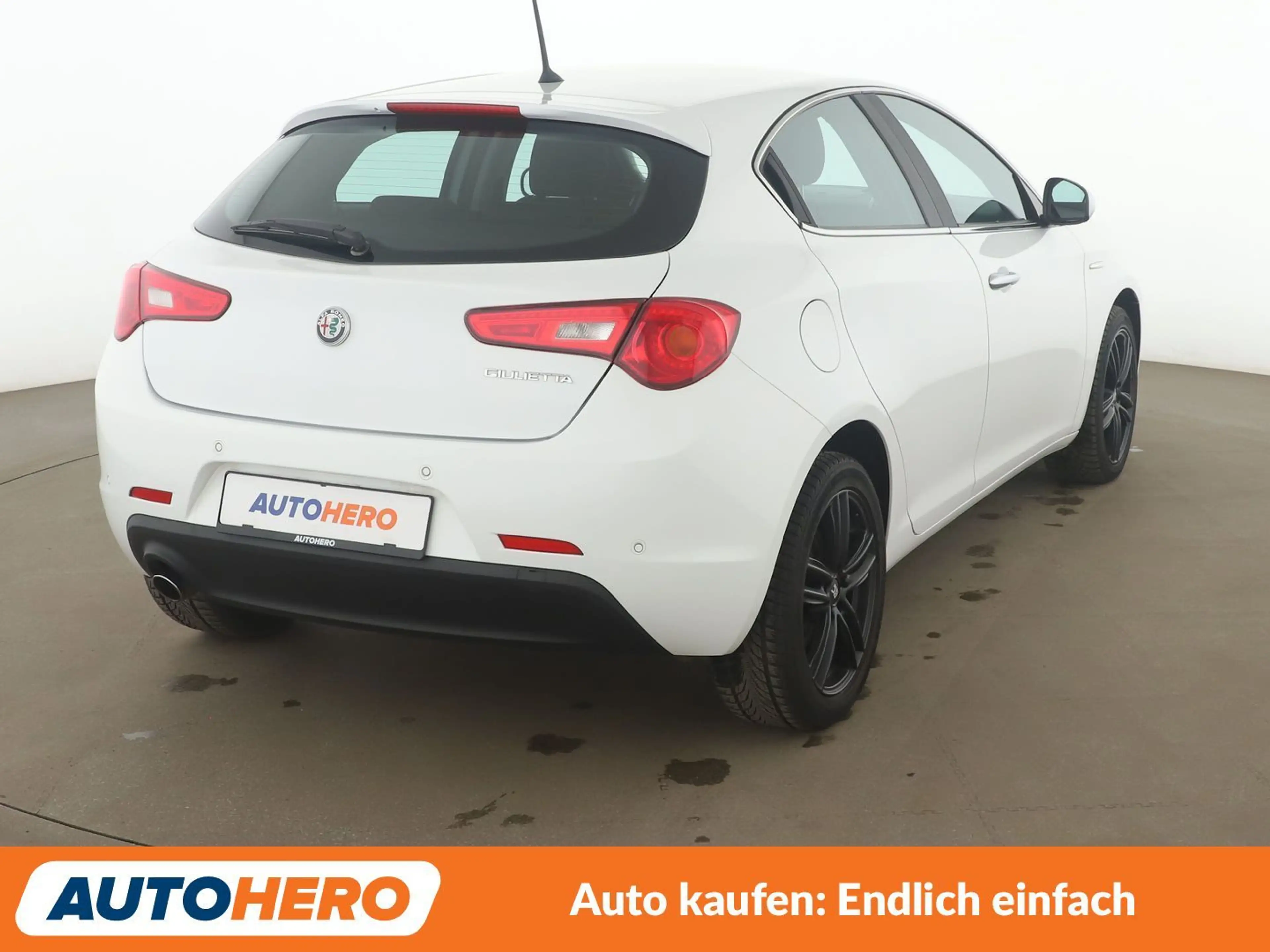 Alfa Romeo Giulietta 1.6 JTD Super*PDC*KLIMA*TEMPO*GARANTIE* — photo 6