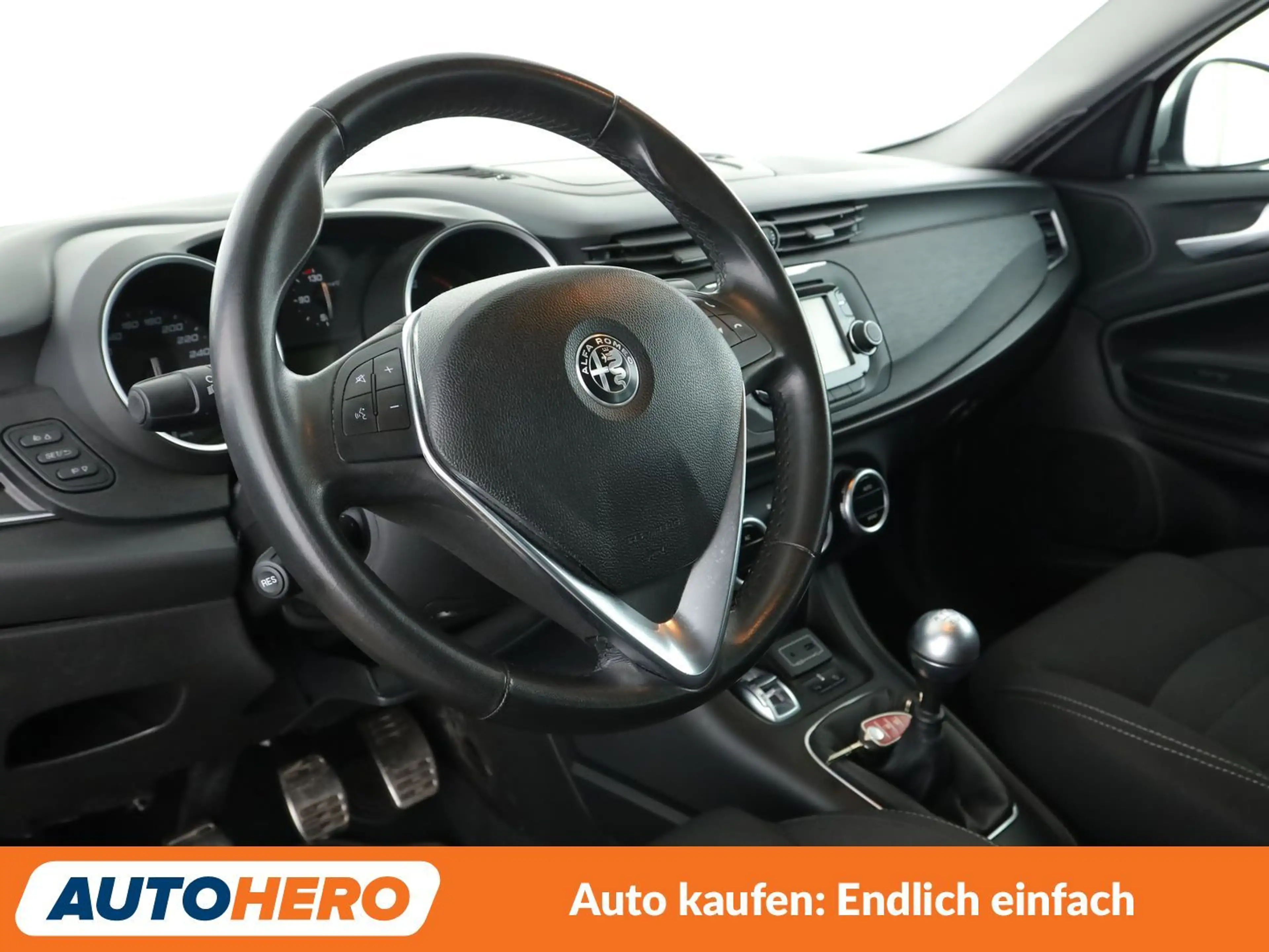 Alfa Romeo Giulietta 1.6 JTD Super*PDC*KLIMA*TEMPO*GARANTIE* — photo 11