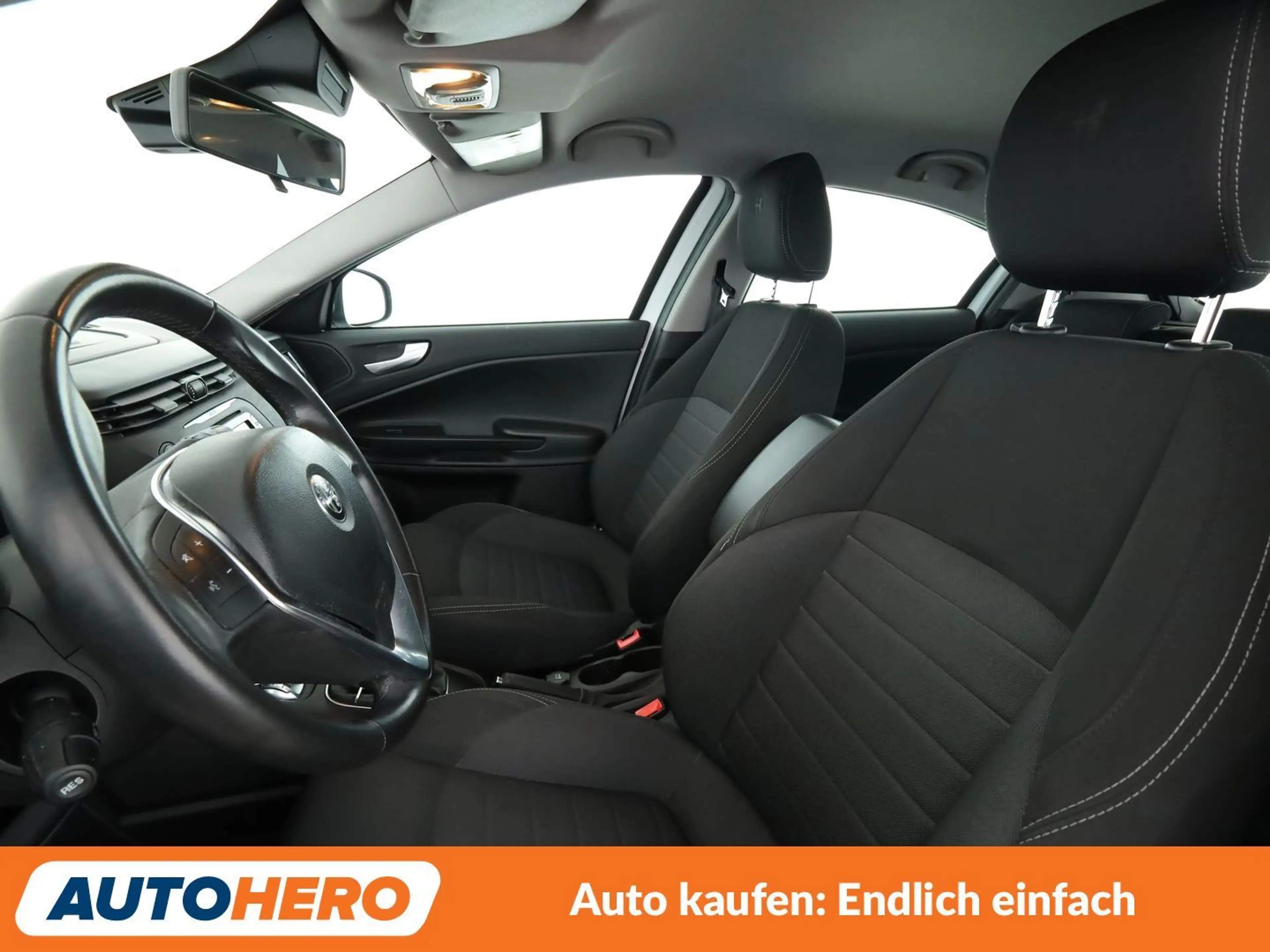 Alfa Romeo Giulietta 1.6 JTD Super*PDC*KLIMA*TEMPO*GARANTIE* — photo 10