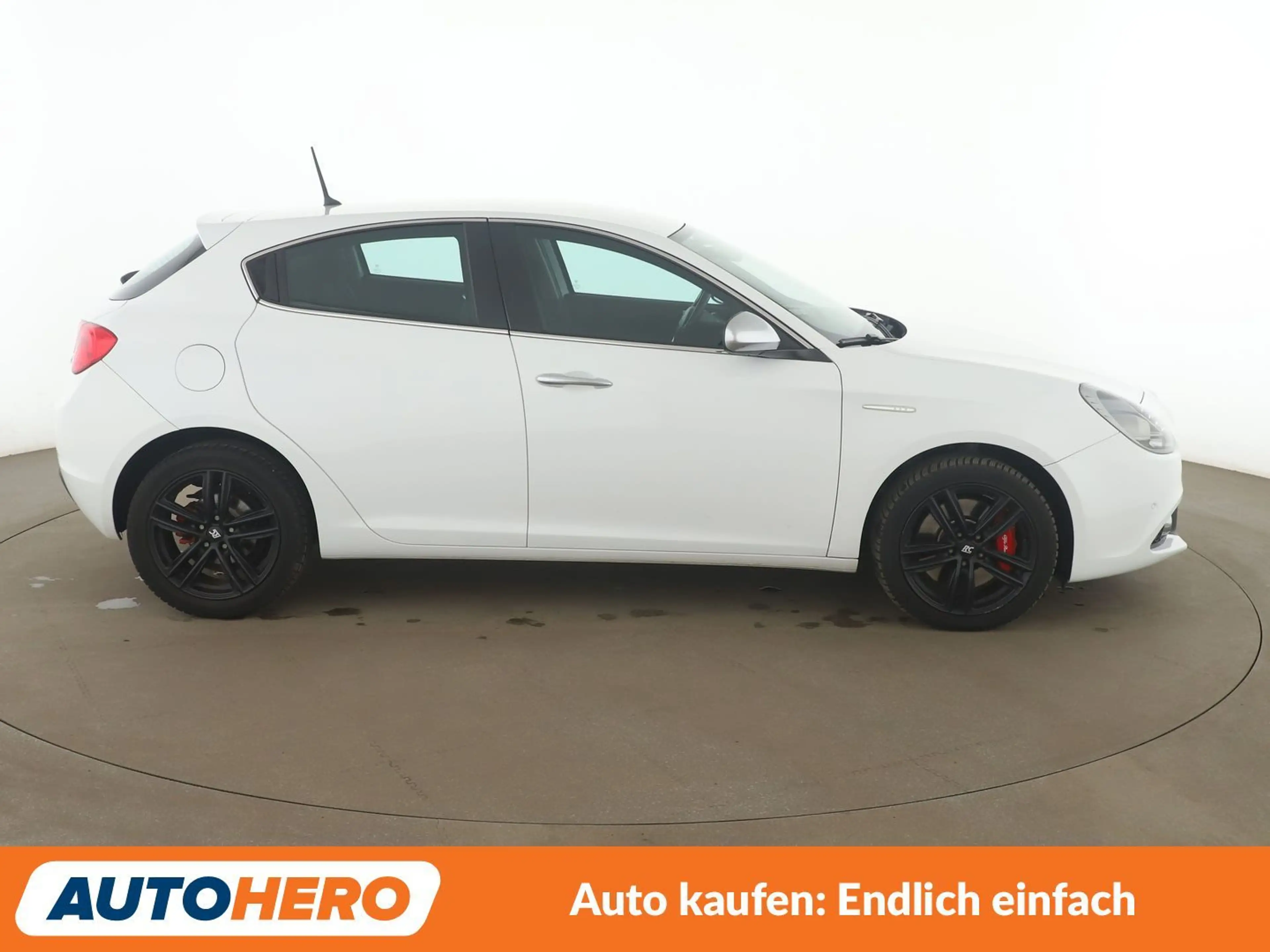 Alfa Romeo Giulietta 1.6 JTD Super*PDC*KLIMA*TEMPO*GARANTIE* — photo 7
