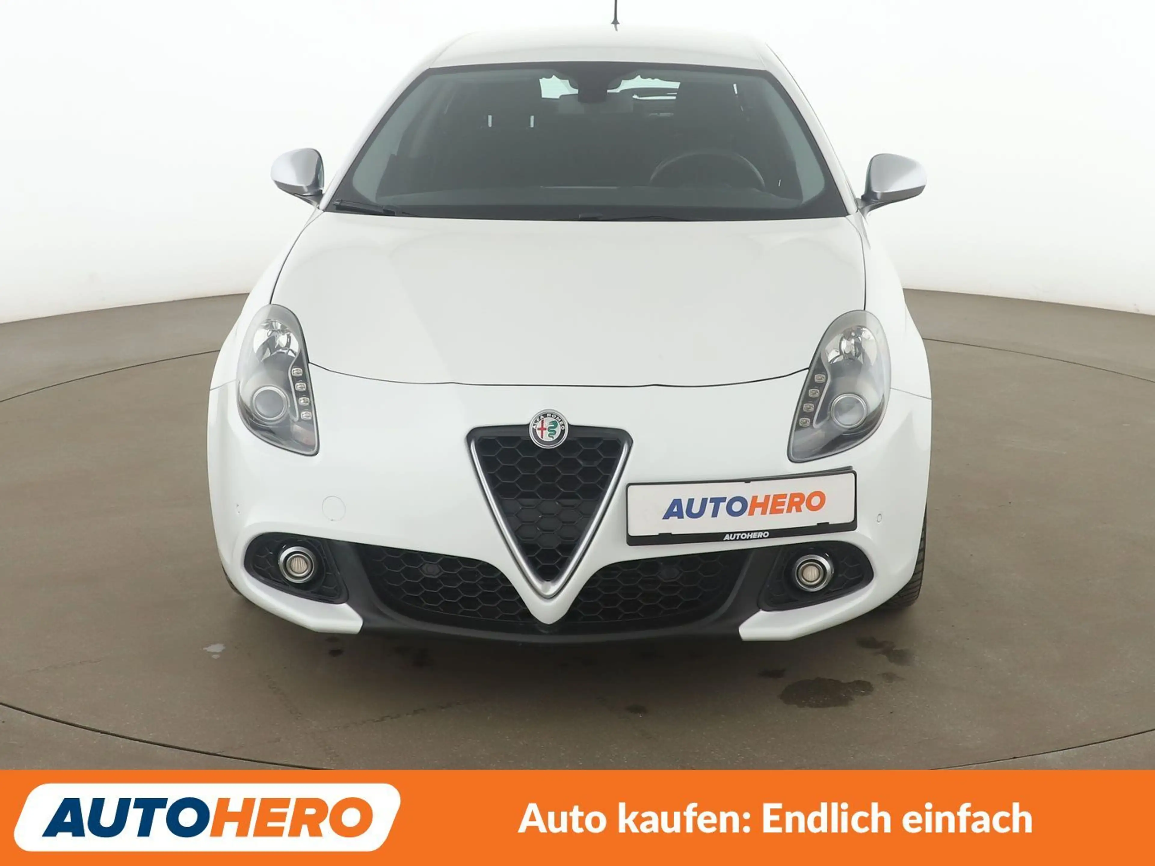 Alfa Romeo Giulietta 1.6 JTD Super*PDC*KLIMA*TEMPO*GARANTIE* — photo 9