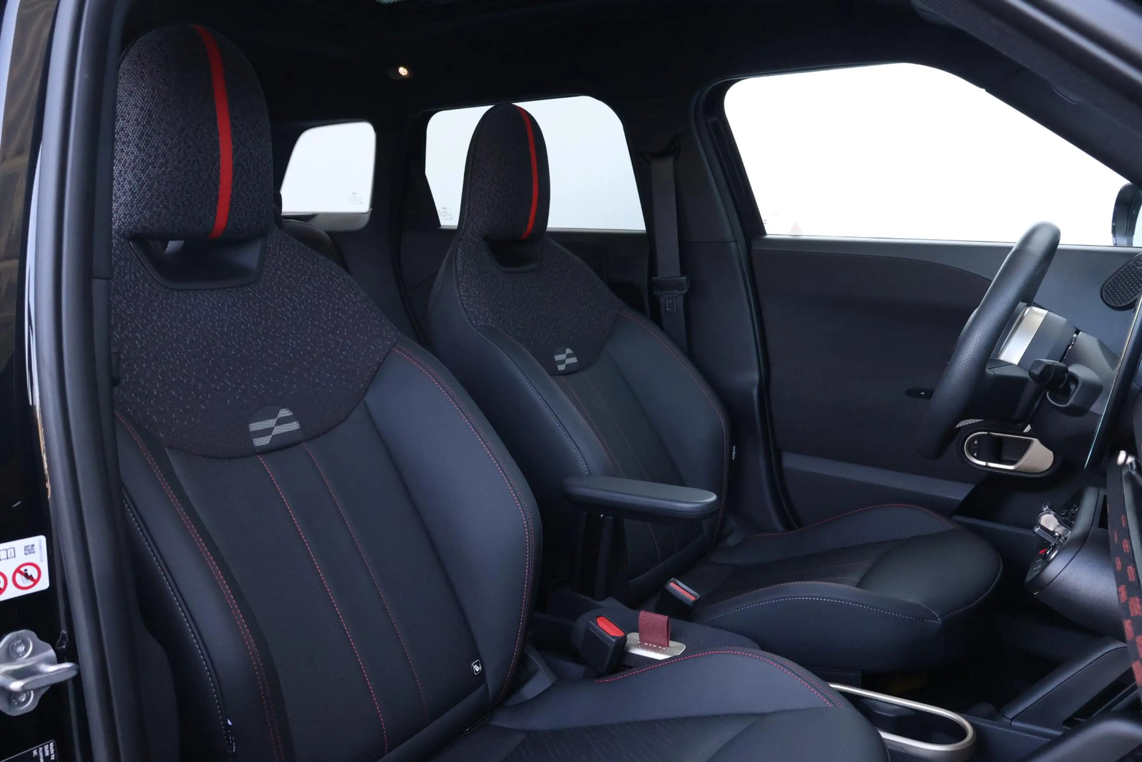 MINI Aceman SE John Cooper Works M 54.2 kWh | Panoramadak | He — photo 7