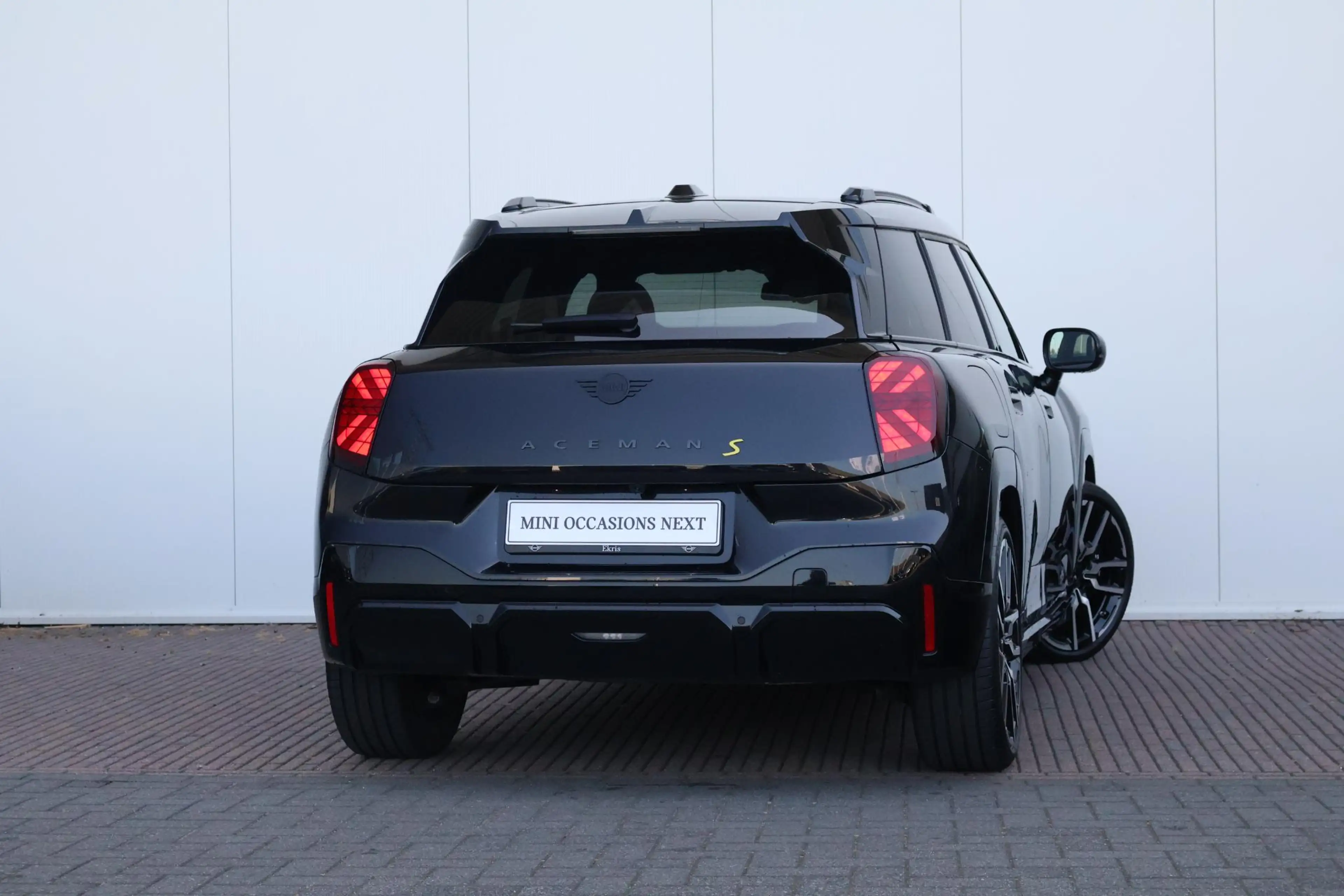 MINI Aceman SE John Cooper Works M 54.2 kWh | Panoramadak | He — photo 2