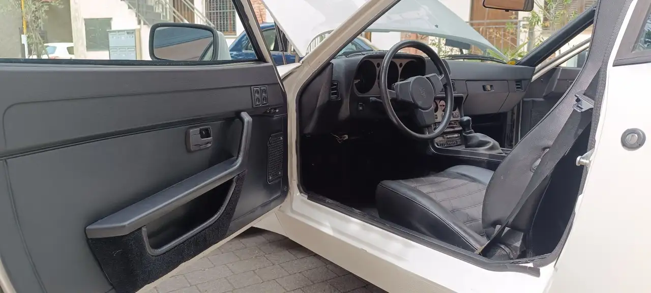 Porsche 944 Coupe 2.5, foto 10