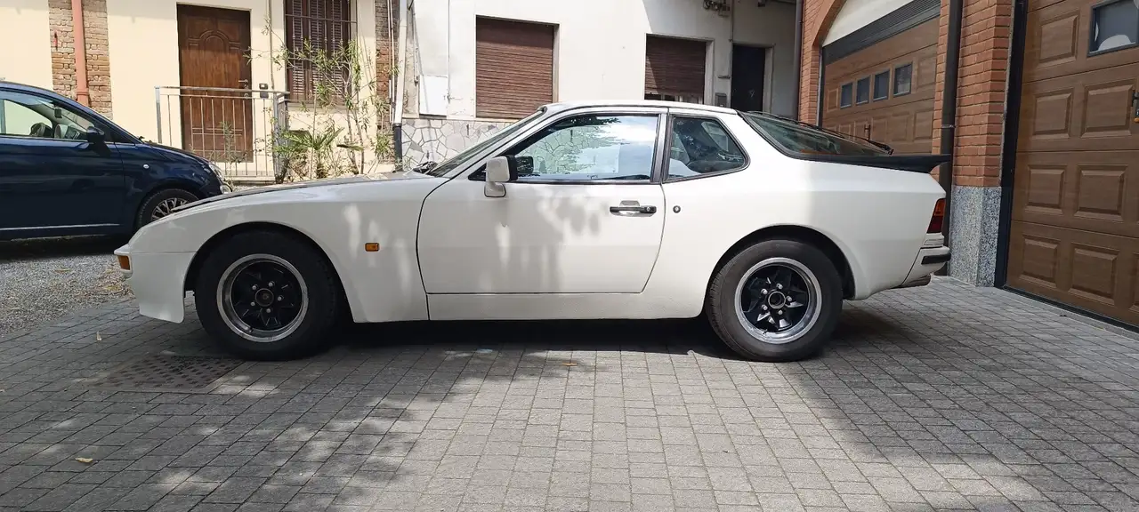 Porsche 944 Coupe 2.5, foto 2