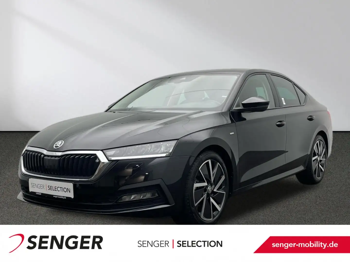 Skoda Octavia Ambition 2.0 TDI CarPlay LED AHK Black - 1