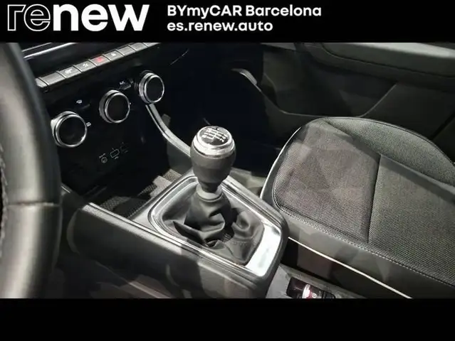 Renault Captur view 9