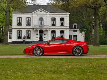 4.3 V8 Scuderia