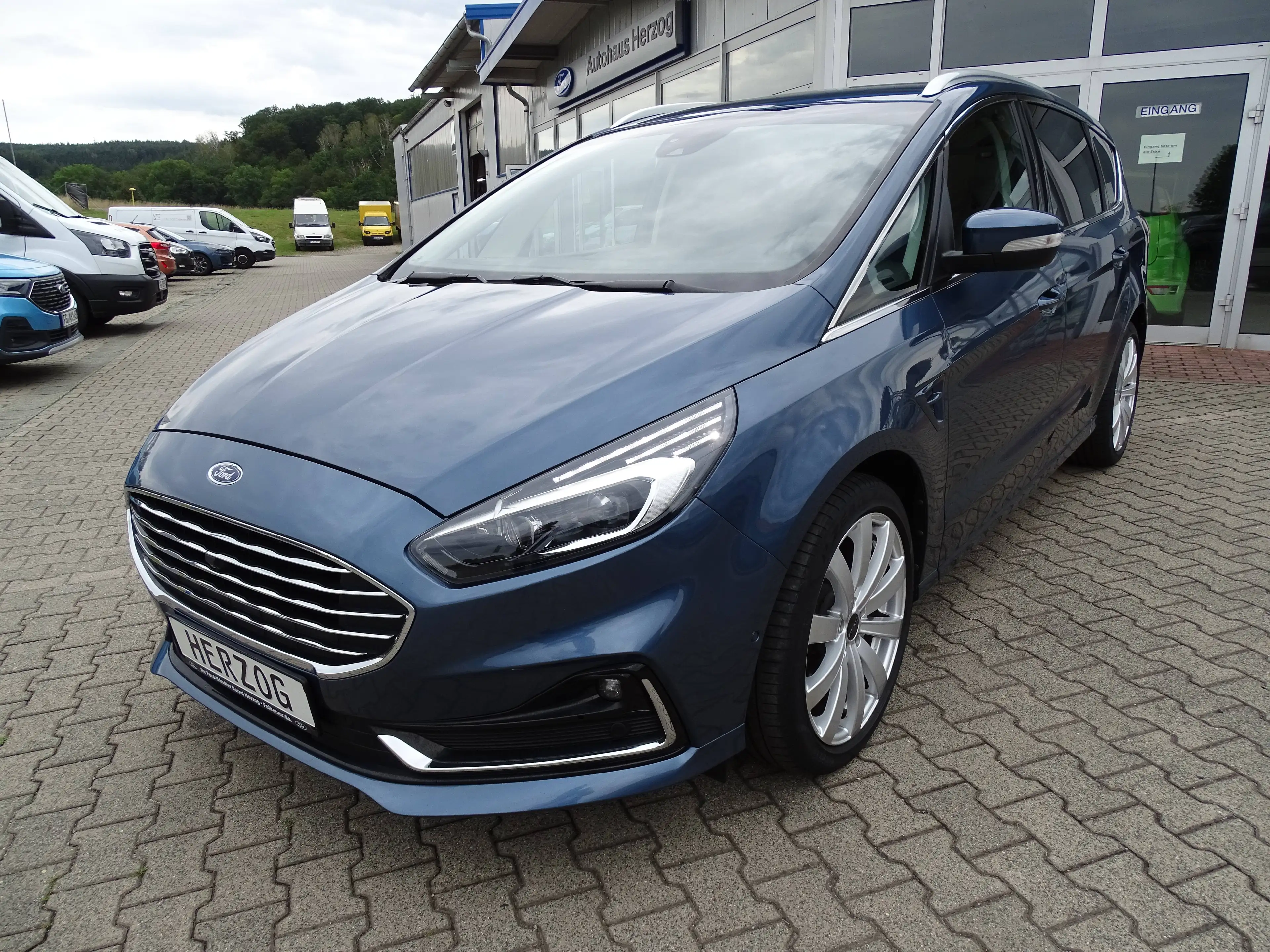 Ford S-Max Titanium