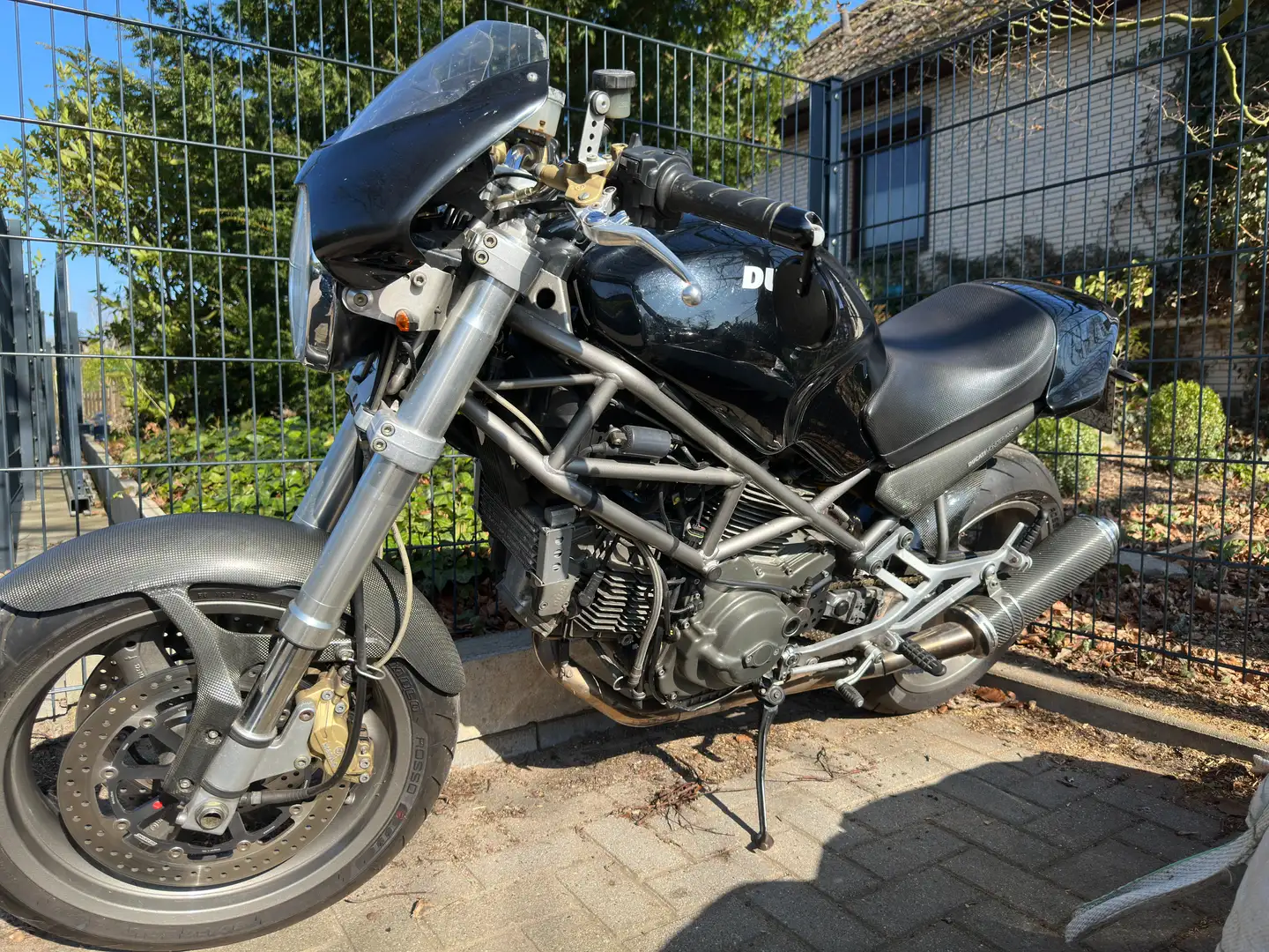 Ducati Monster 900 S ie Spezial Carbonausstattung Černá - 2