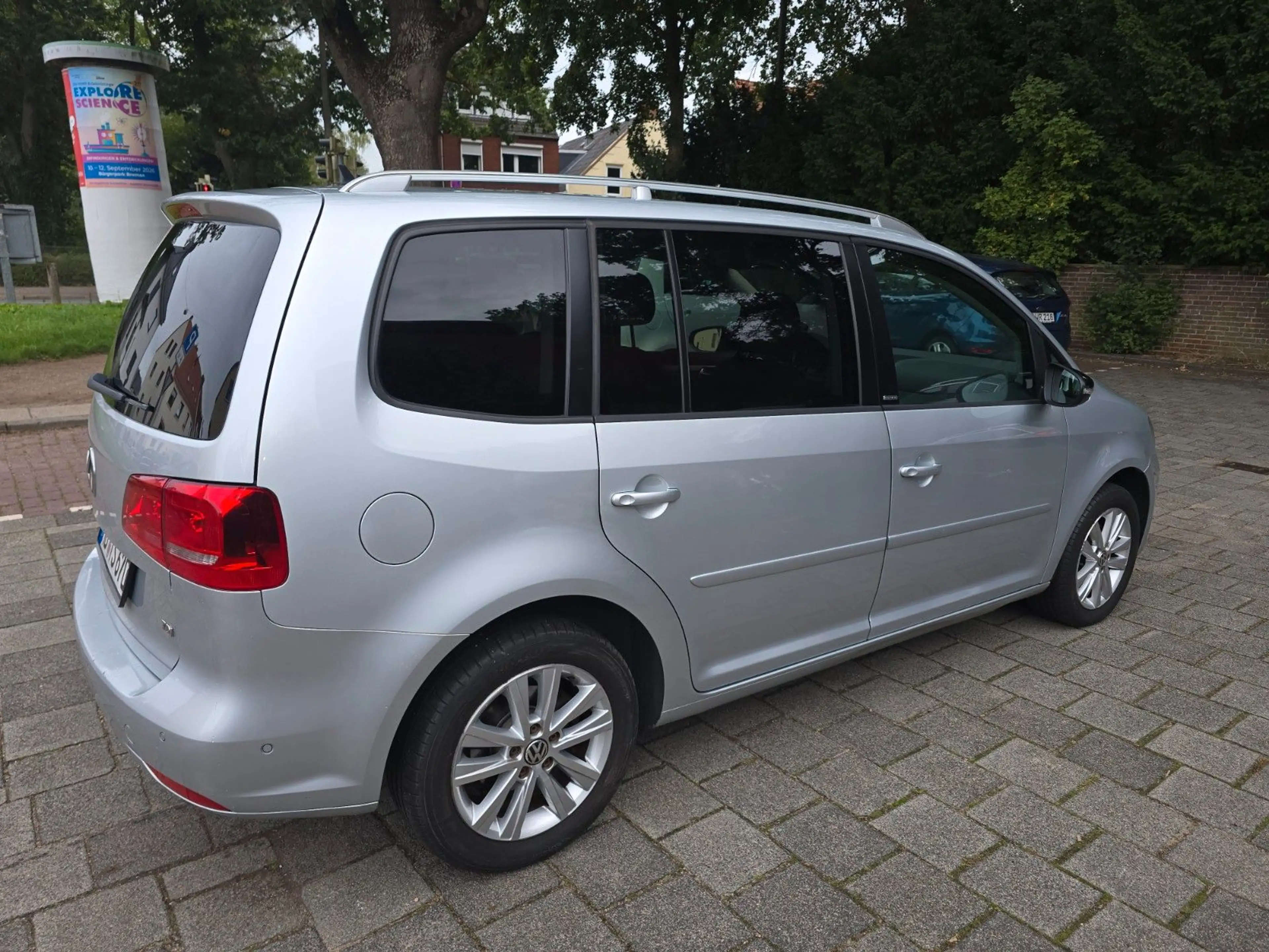 Volkswagen Touran Style — photo 8