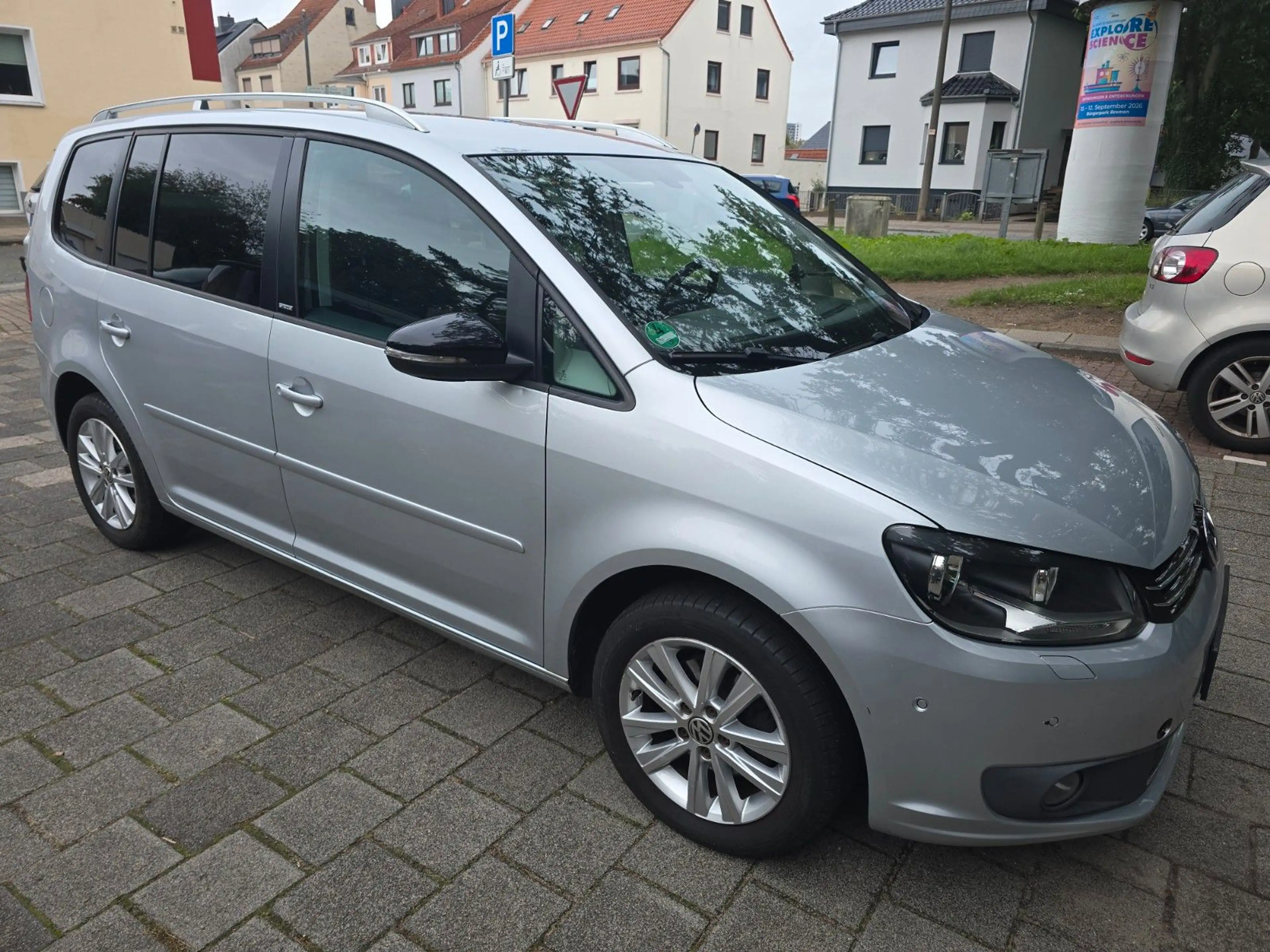 Volkswagen Touran Style — photo 10