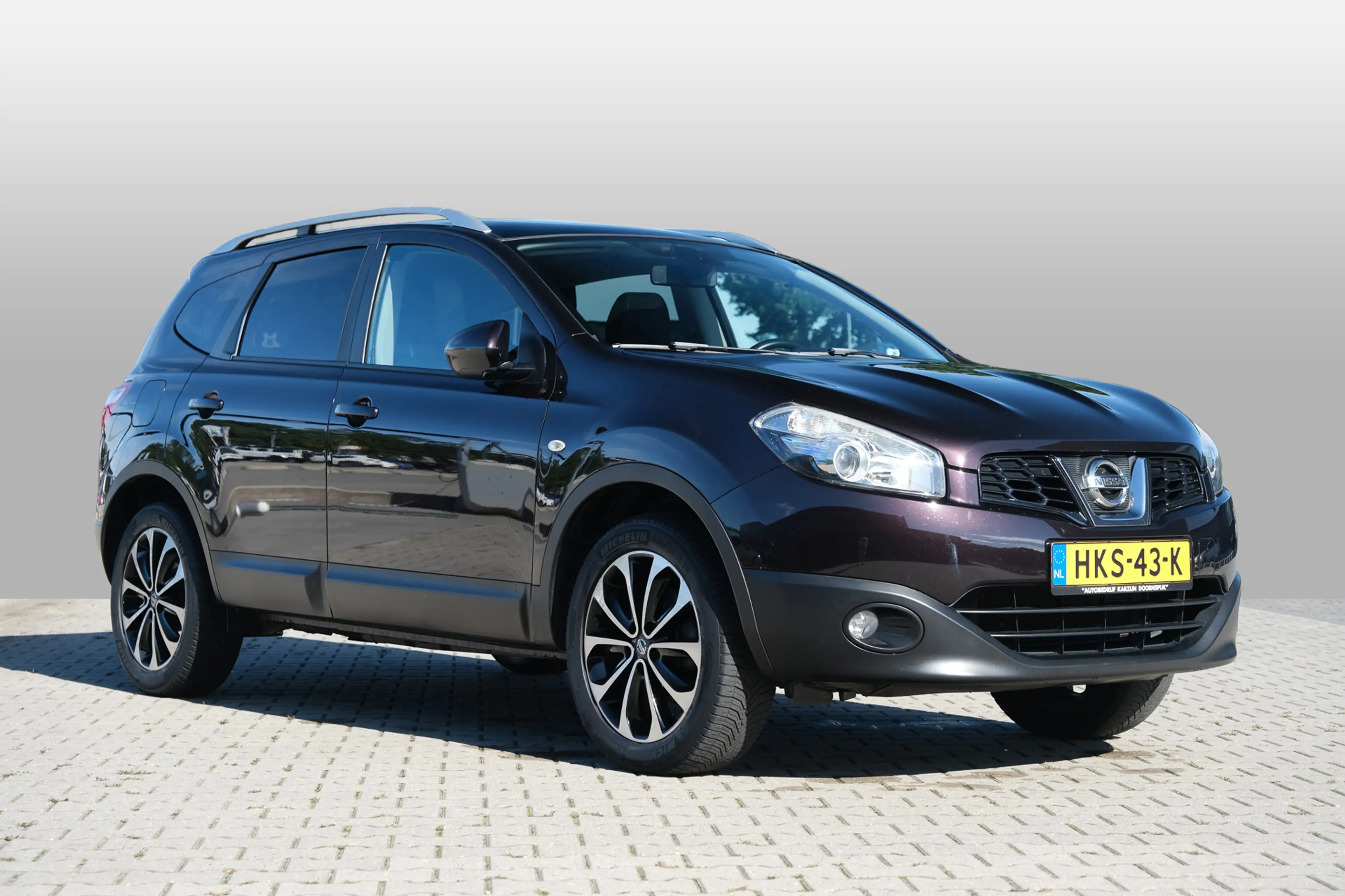 Nissan Qashqai+2 2.0 Tekna — photo 2