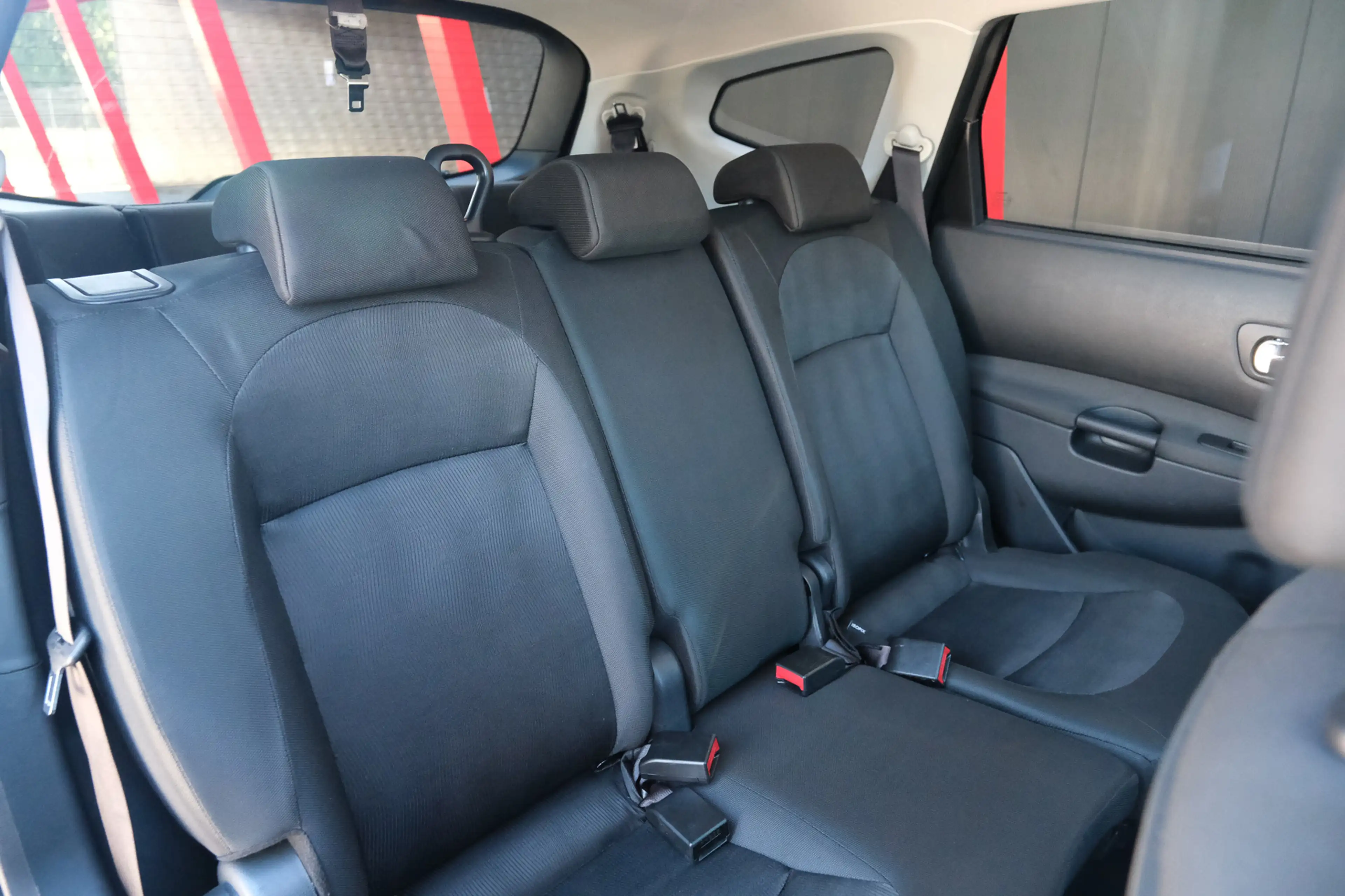 Nissan Qashqai+2 2.0 Tekna — photo 24