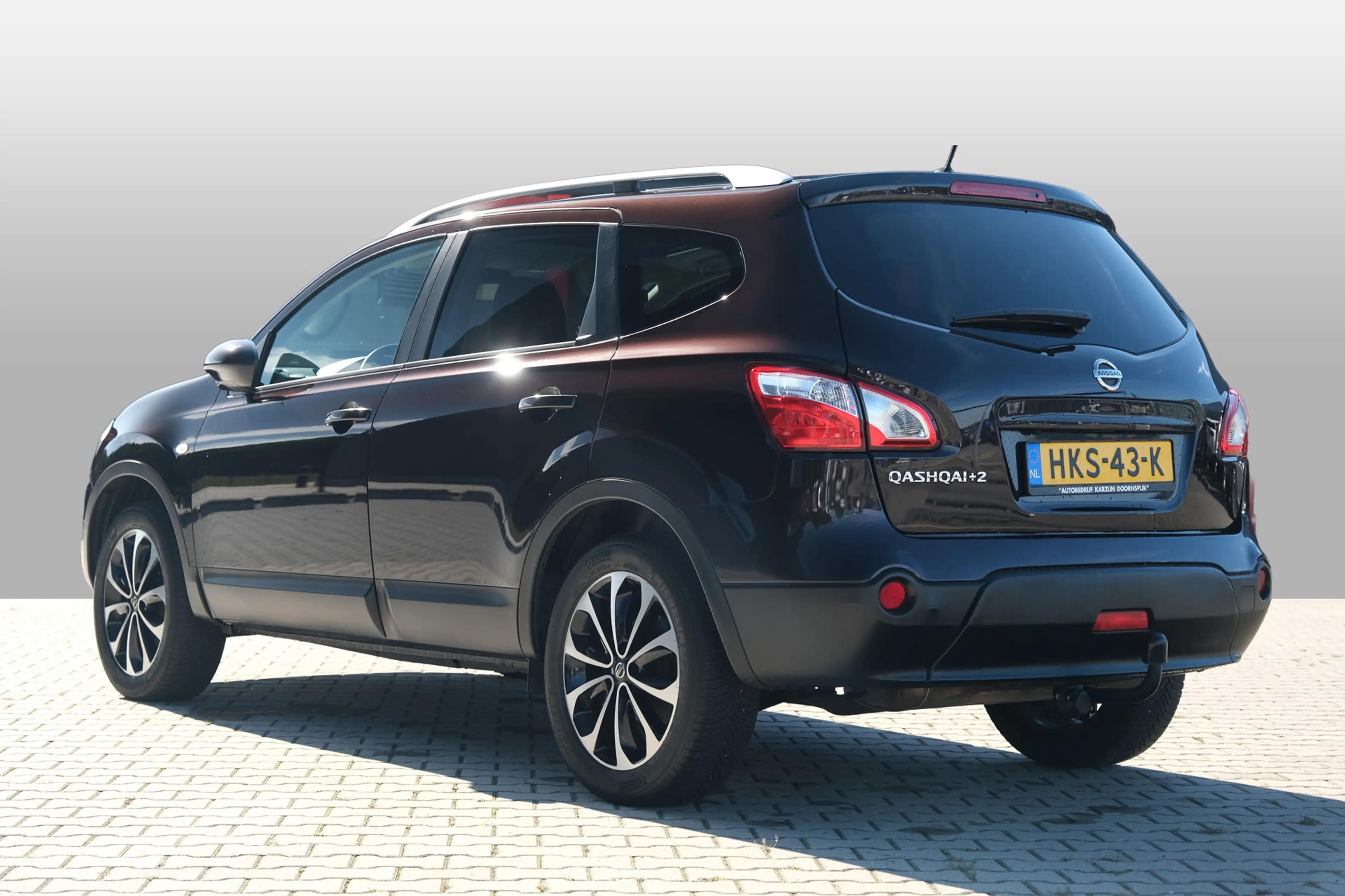 Nissan Qashqai+2 2.0 Tekna — photo 4
