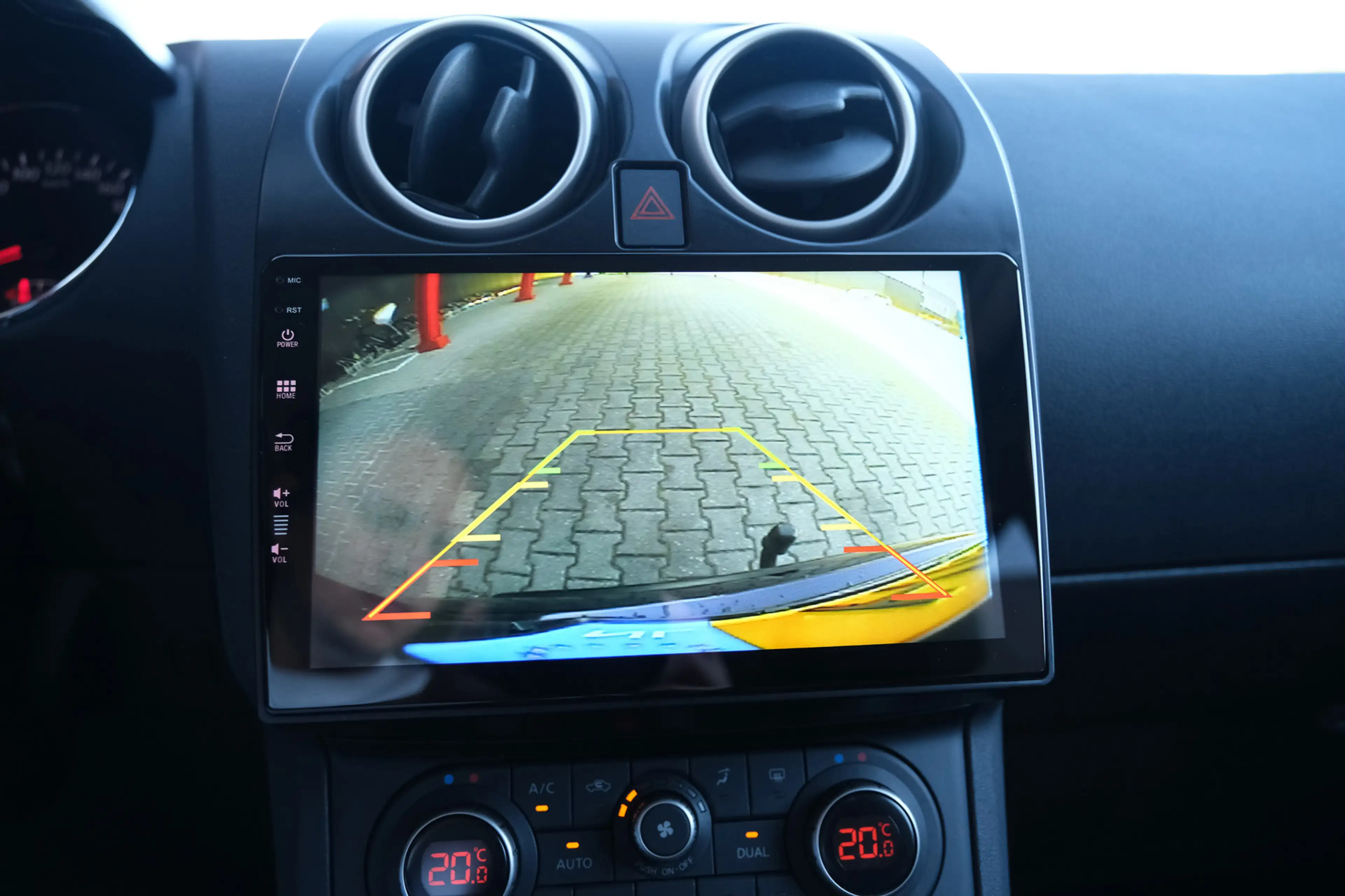 Nissan Qashqai+2 2.0 Tekna — photo 9